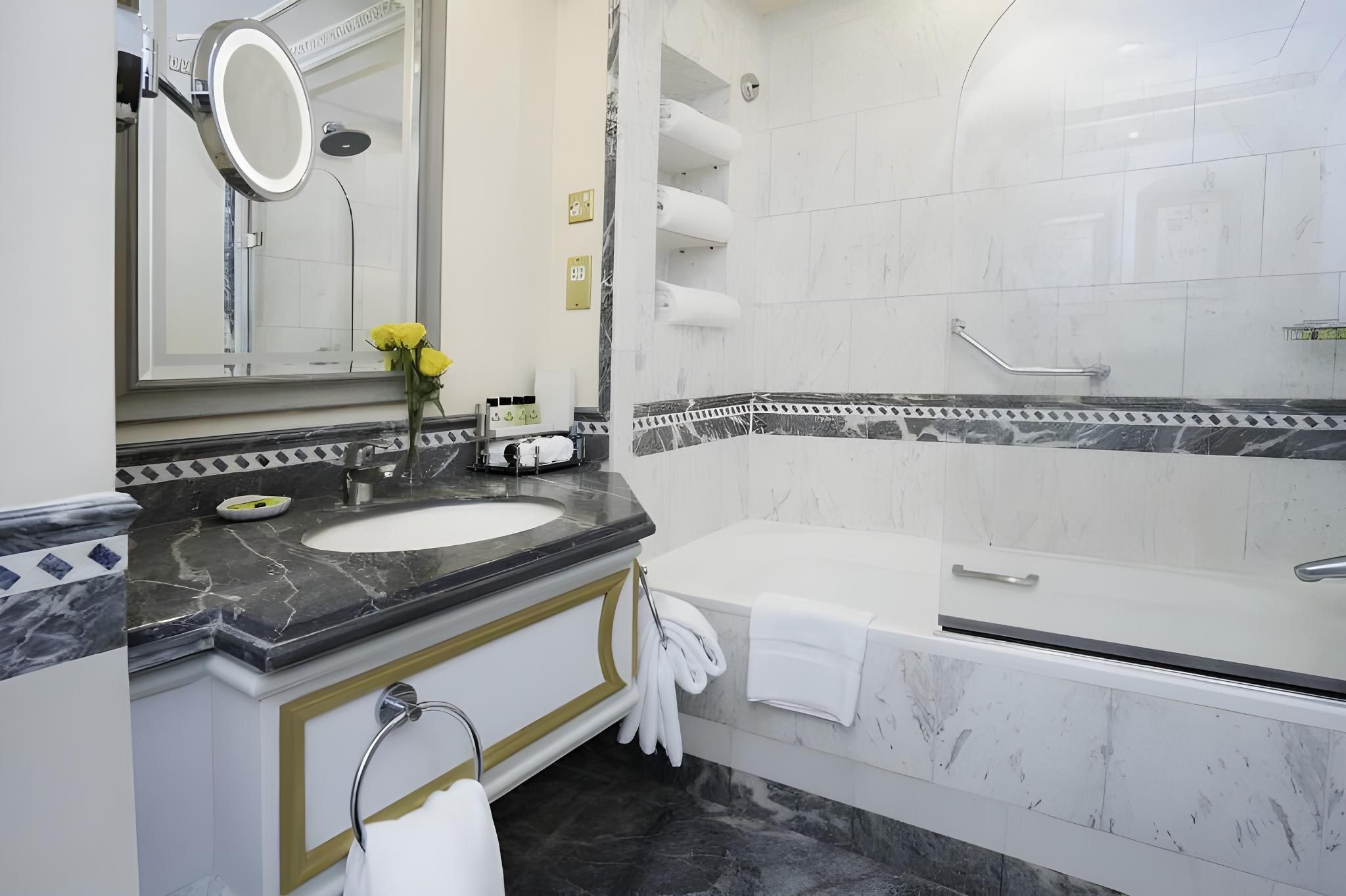 King Club Intercontinental City View