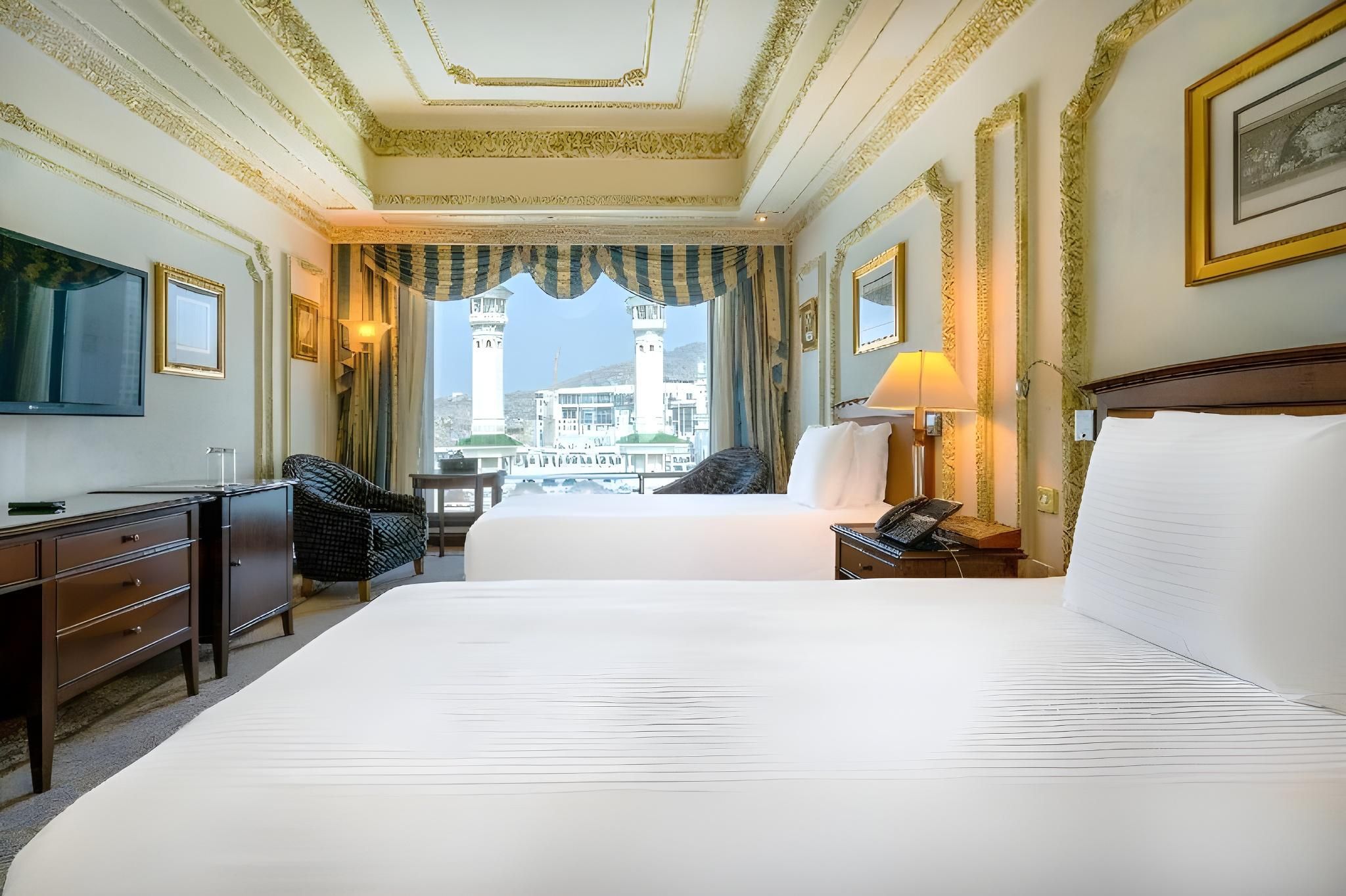 3 Bedroom Amiri Suite Haram View Smoking