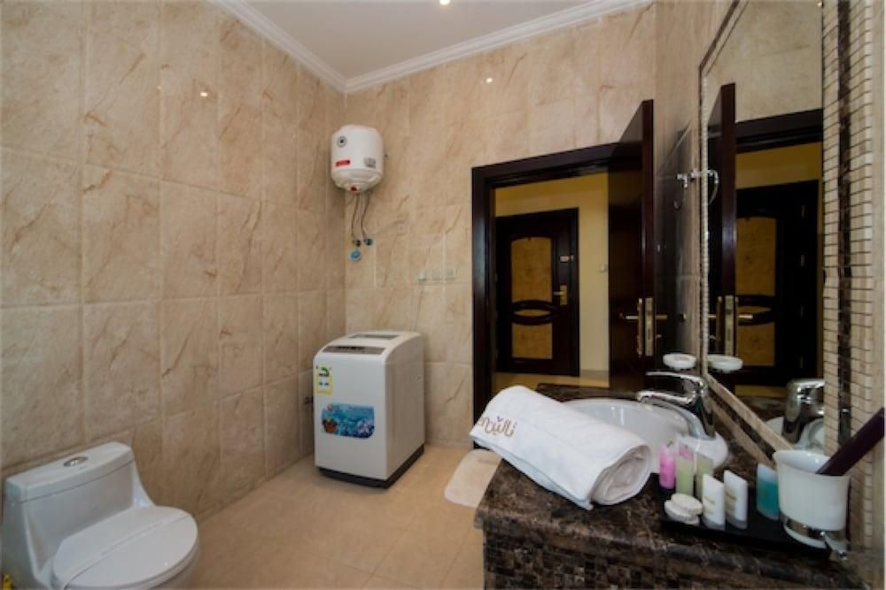 5aa5d4559b3e8225bf516370e1664be6