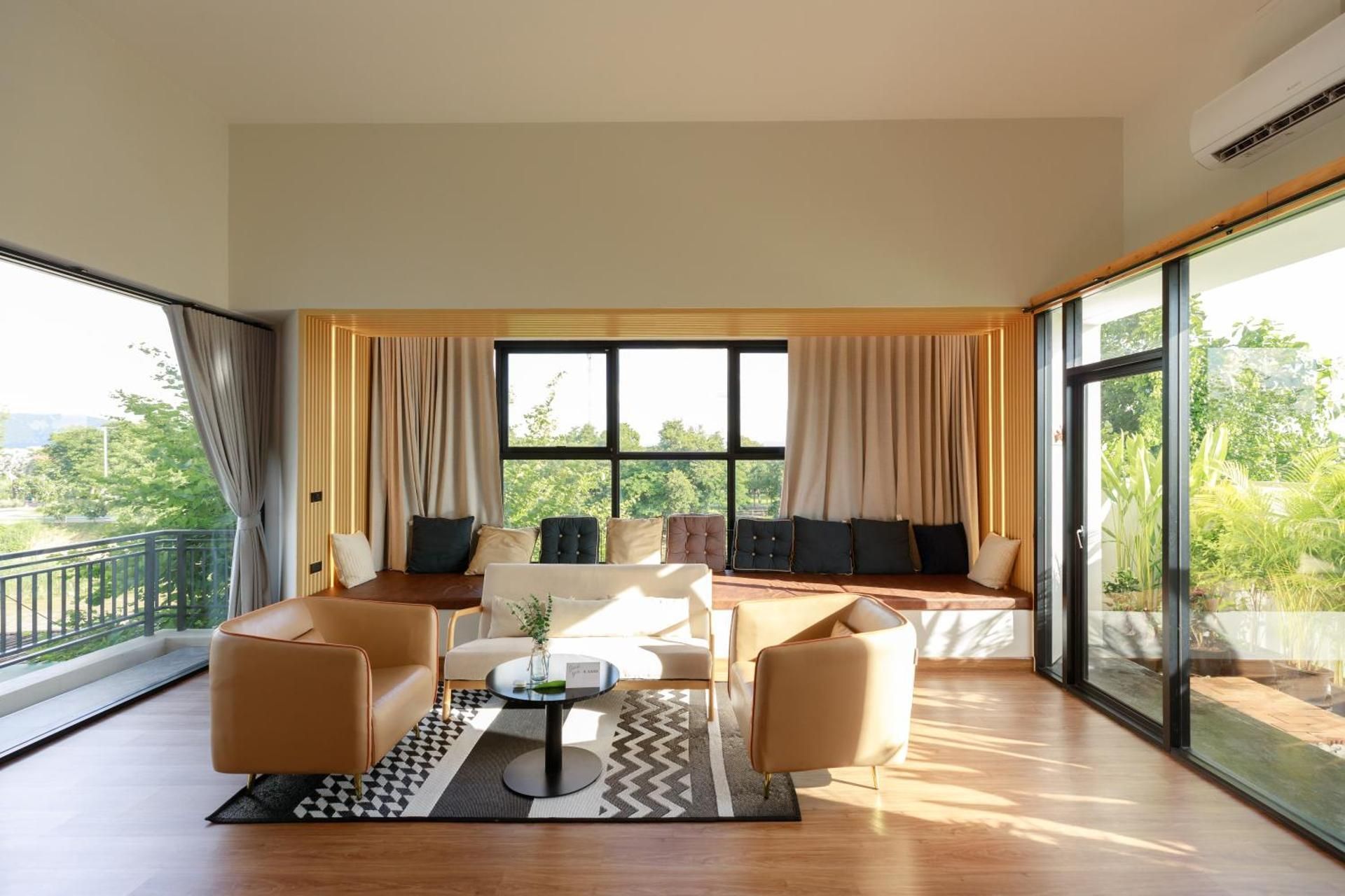 Standard Family Room