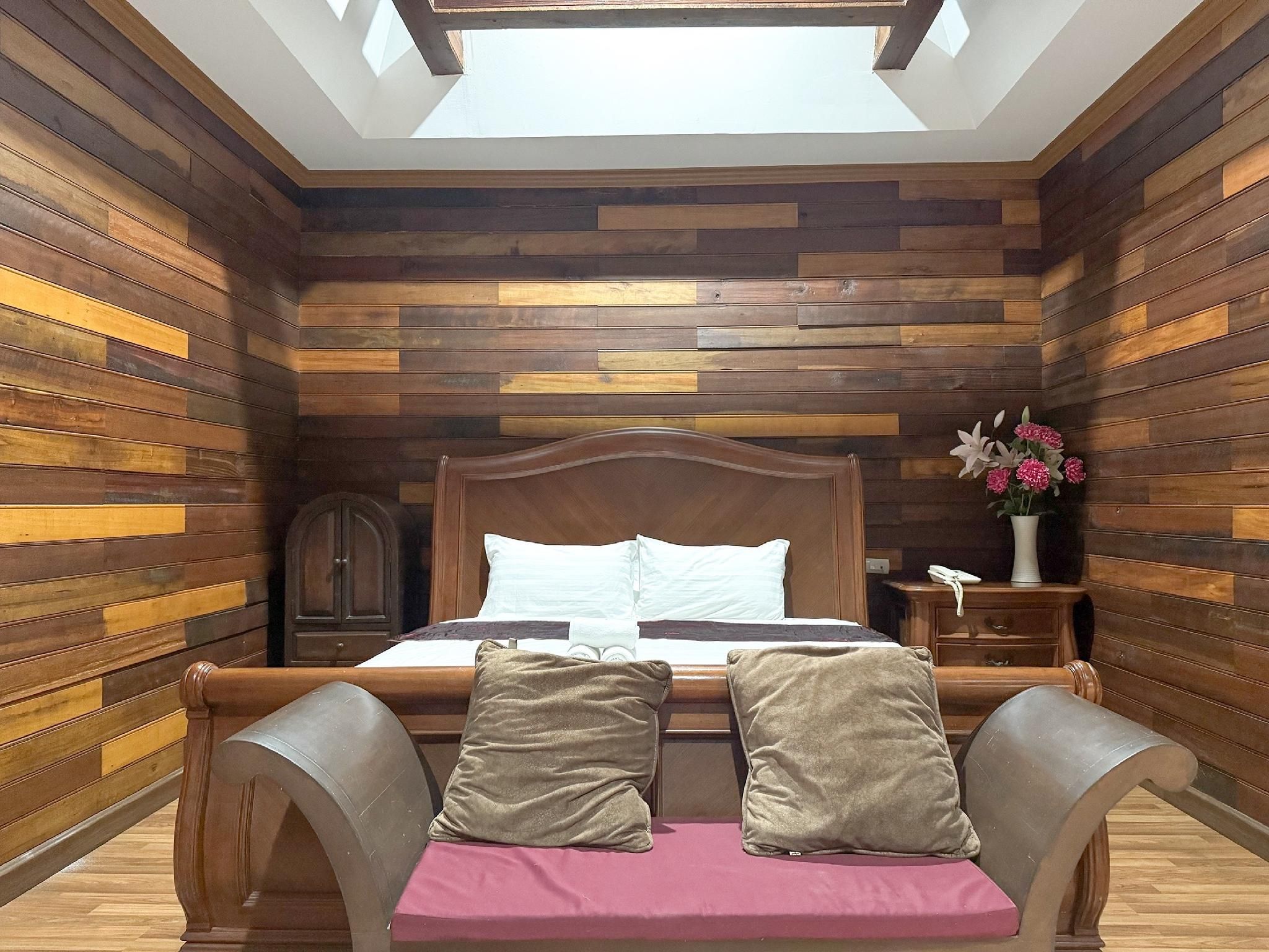 Villa with King Bed