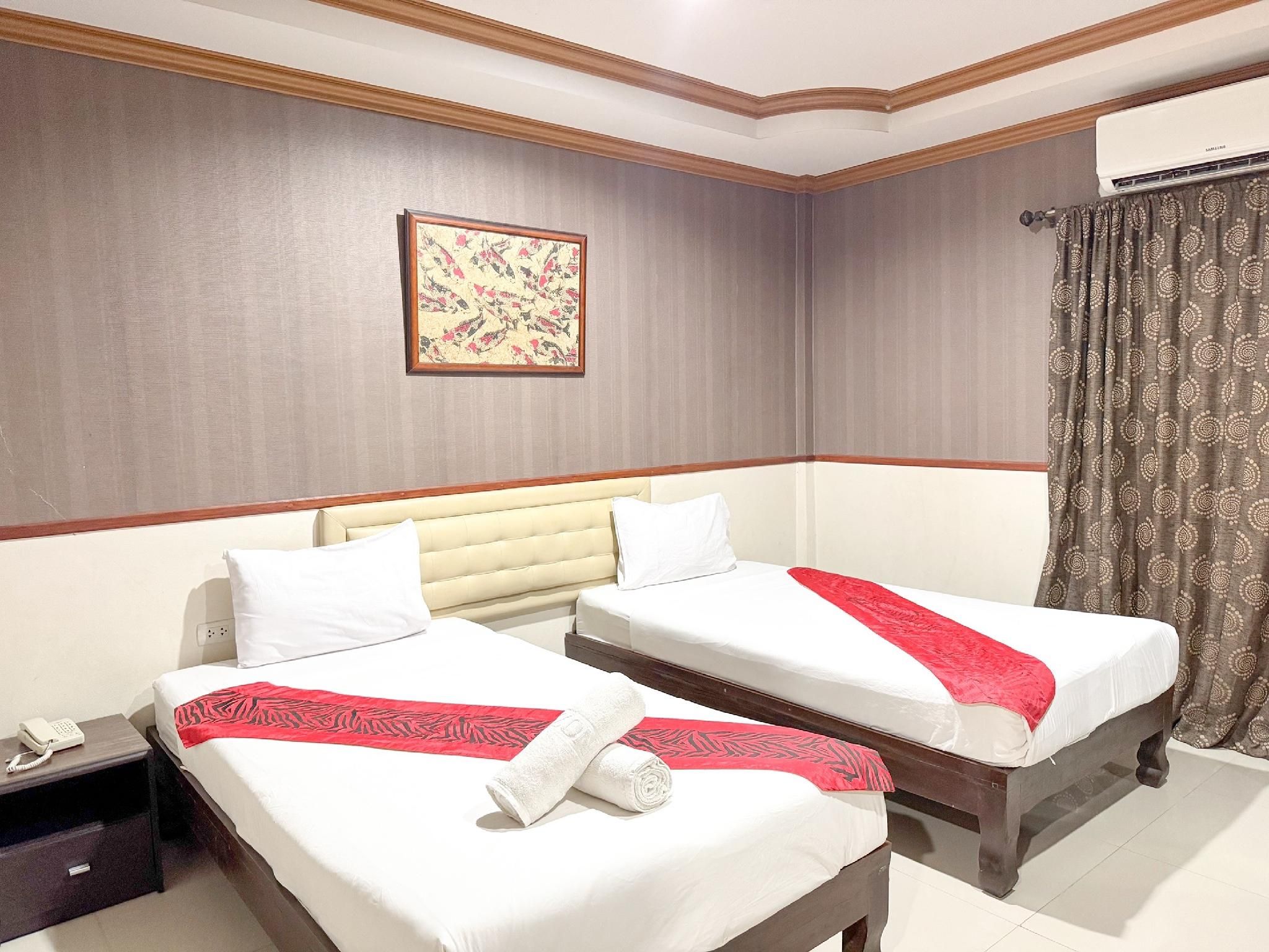 Standard Twin Room