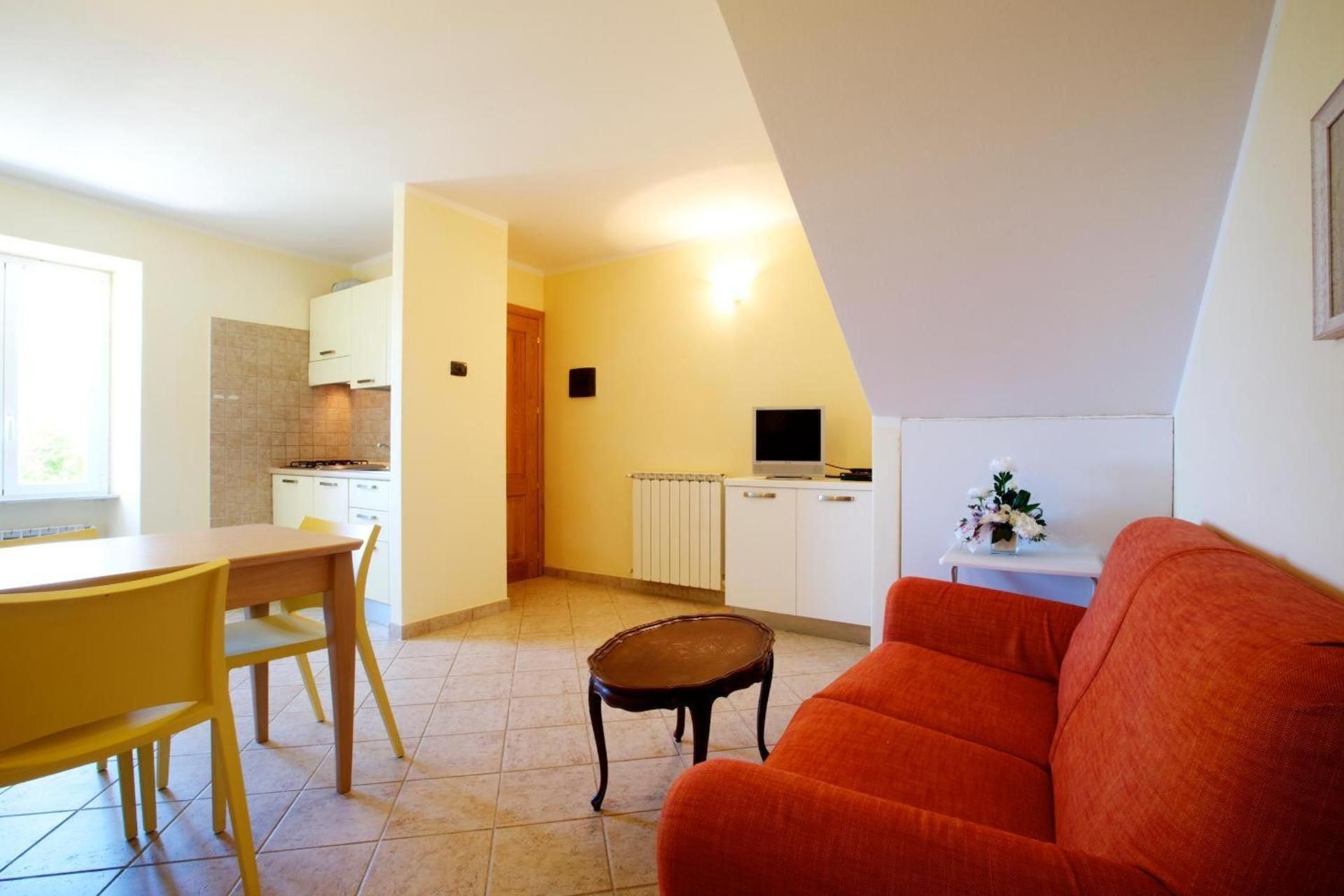 Superior One-Bedroom Apartment