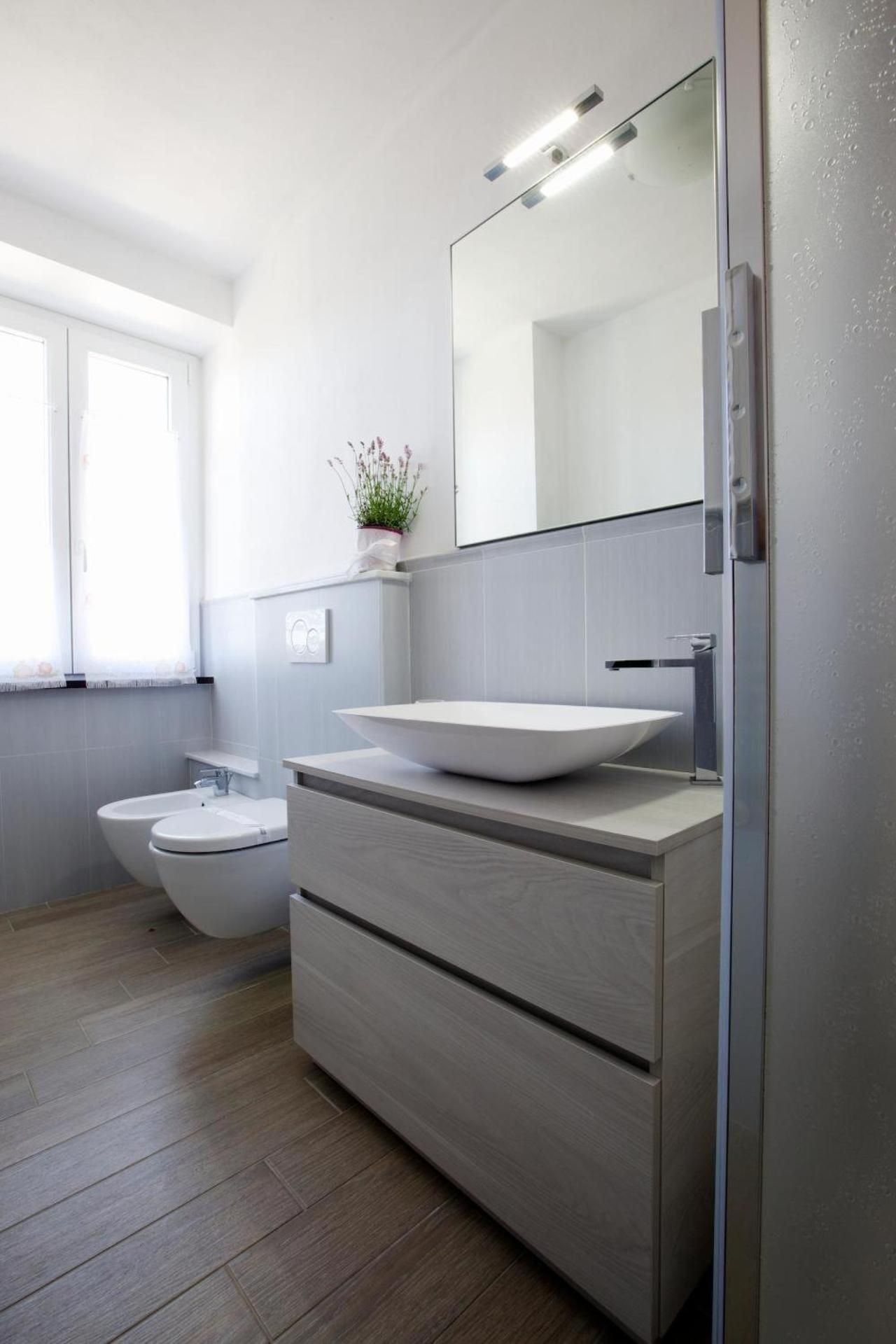 Two-Bedroom Deluxe Apartment with Garden View