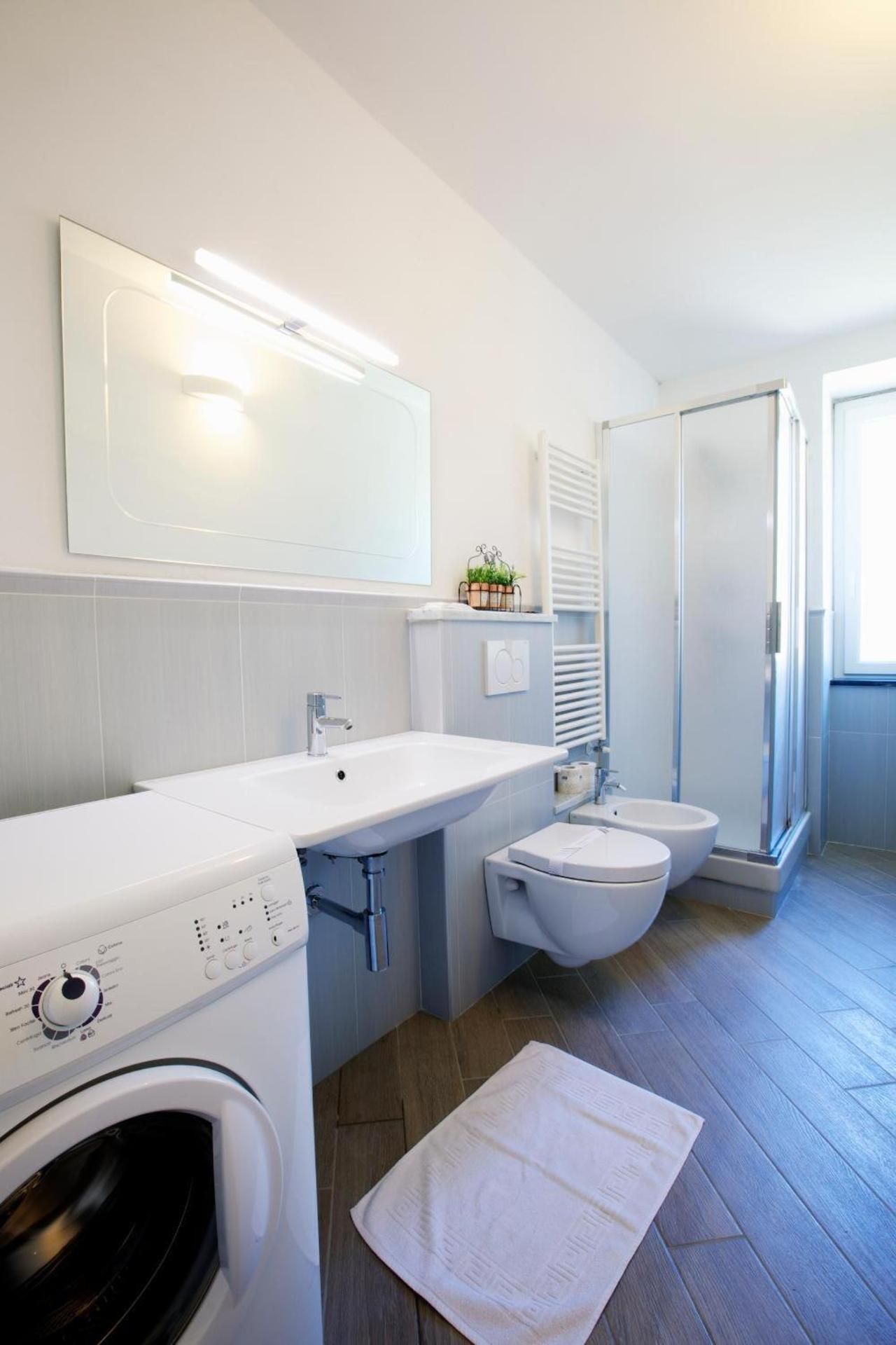 Superior One-Bedroom Apartment with Balcony
