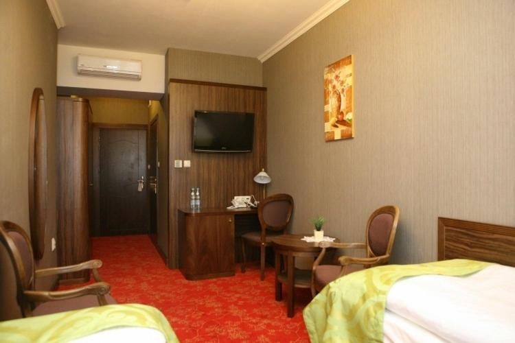 Classic Twin Room