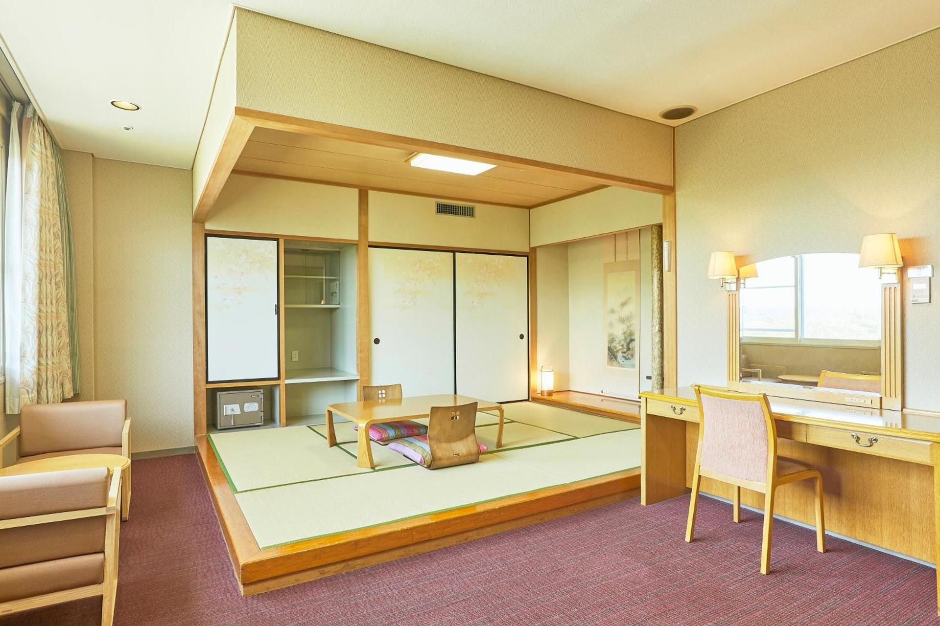 Japanese-Western style Room (With Private Bath)