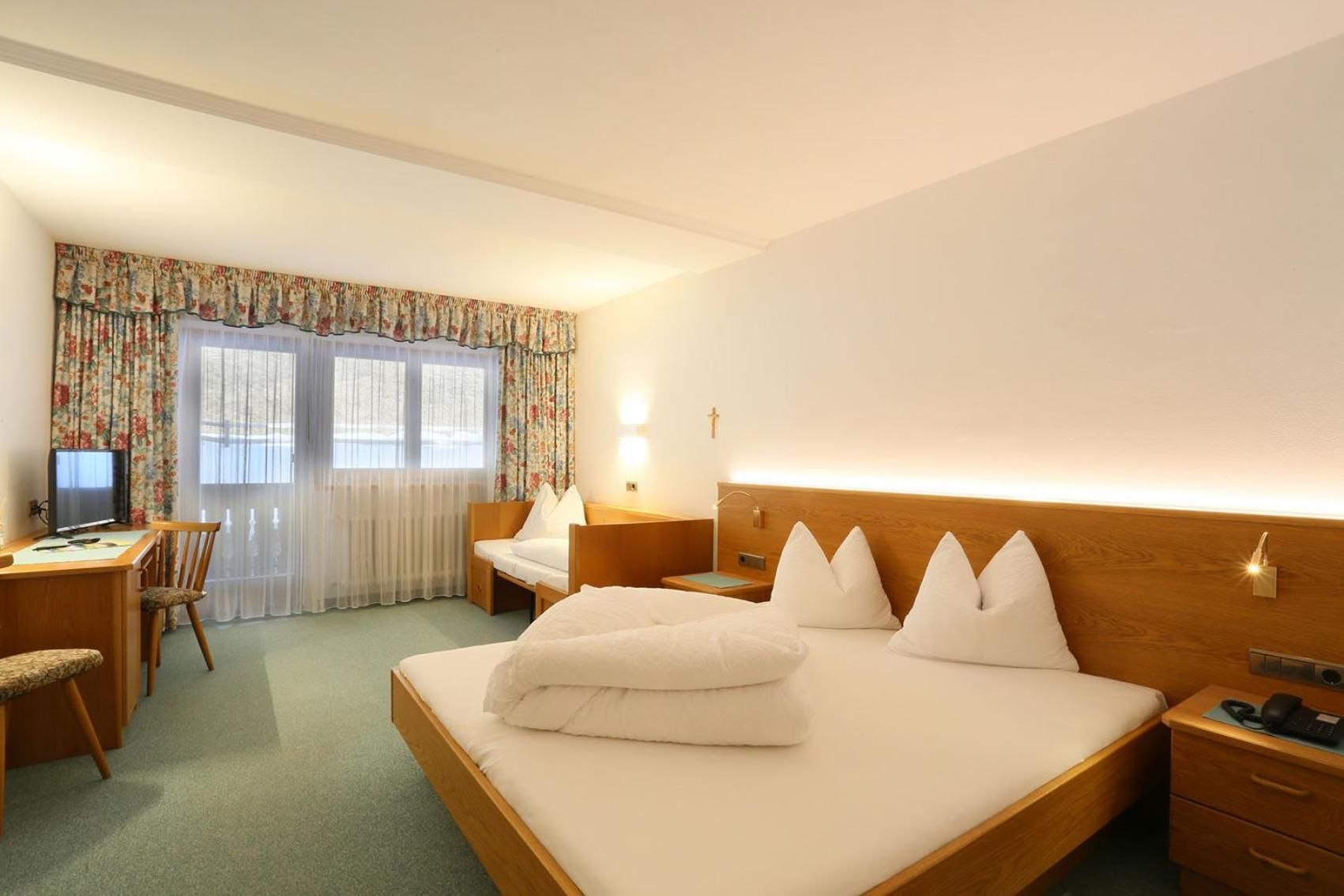 Large Double Room