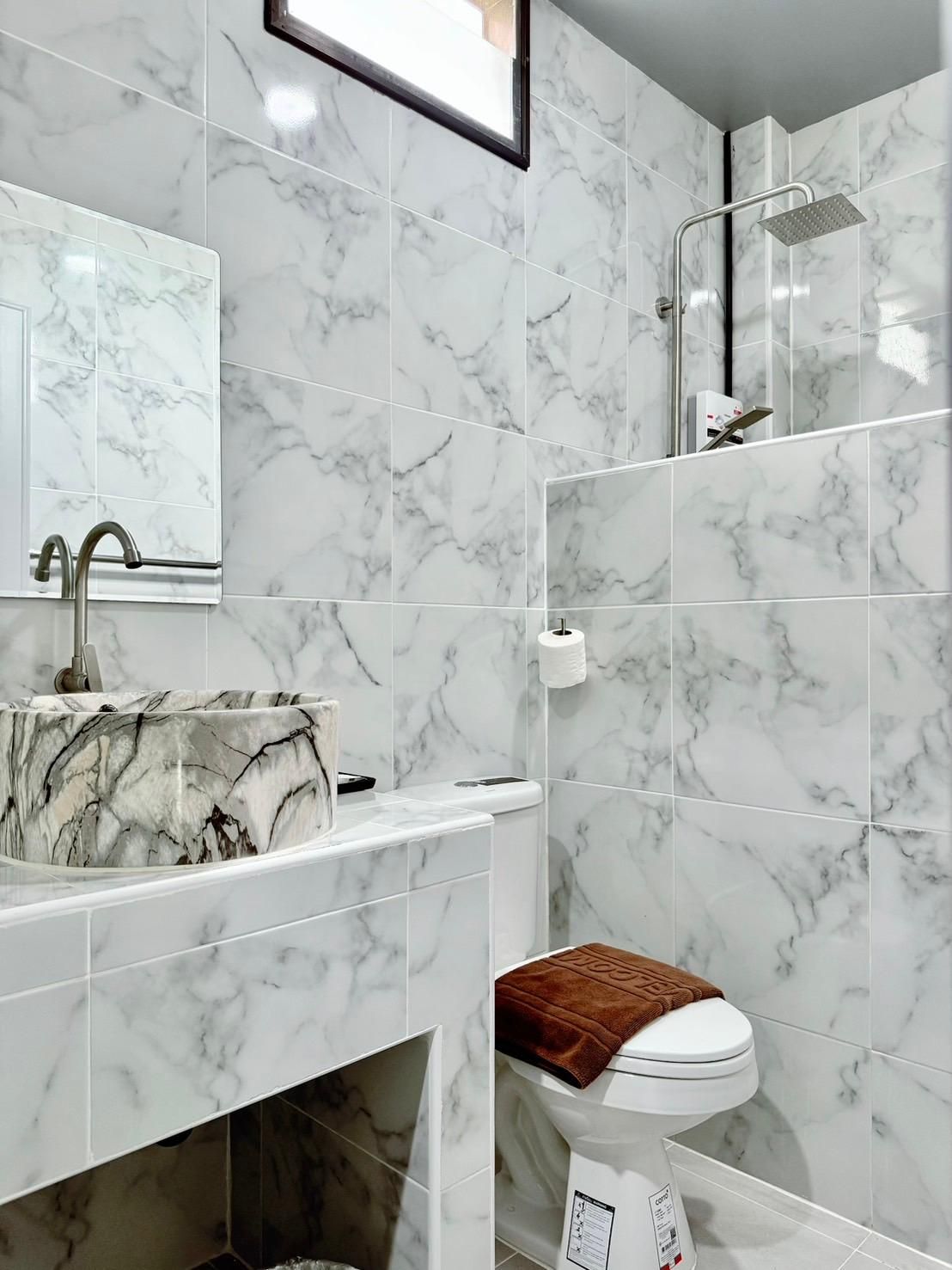 Deluxe King Bed Front View