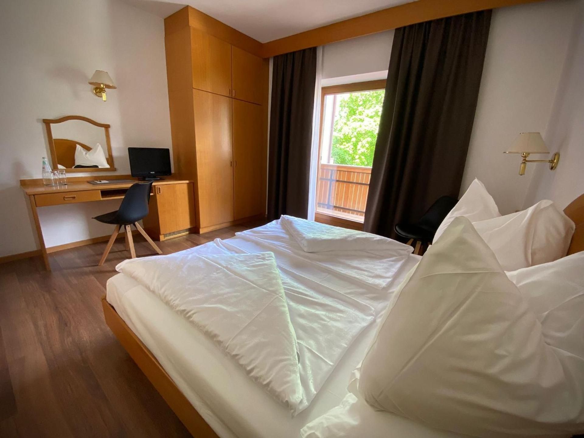Large Double Room