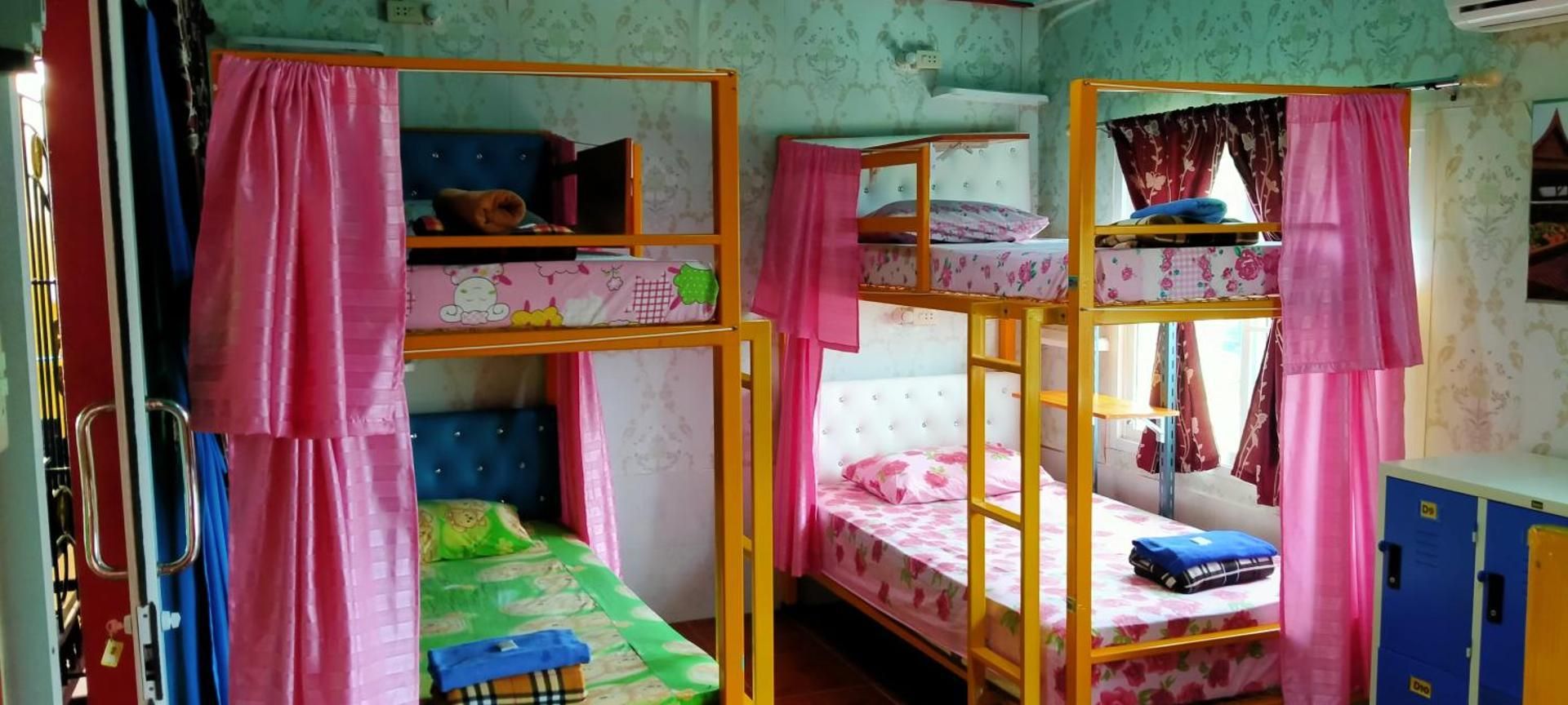 6-Bed Mixed Dormitory Room