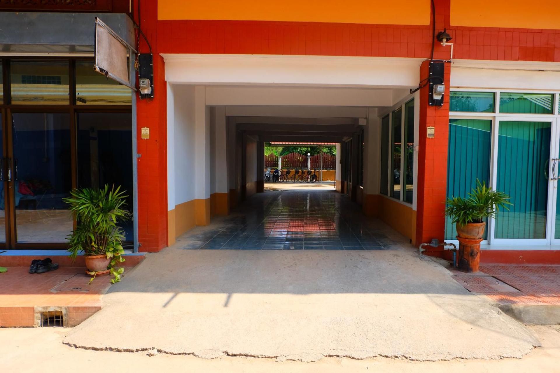 J-Safe Guesthouse
