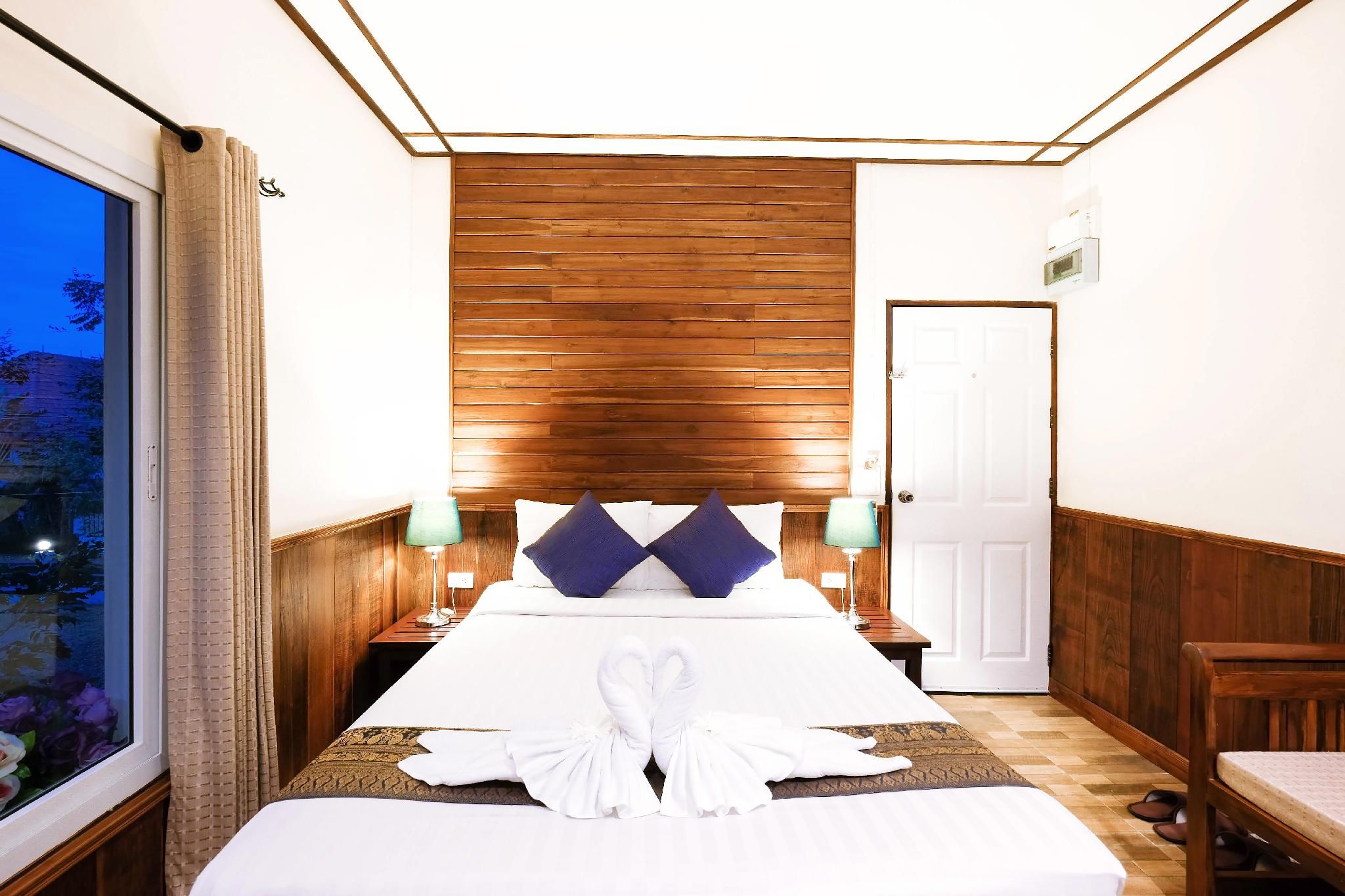 Double Room for 2 People - Non-Smoking