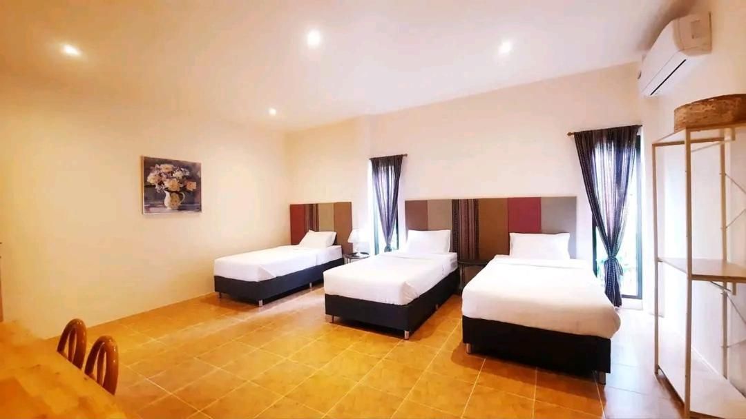 Triple Room