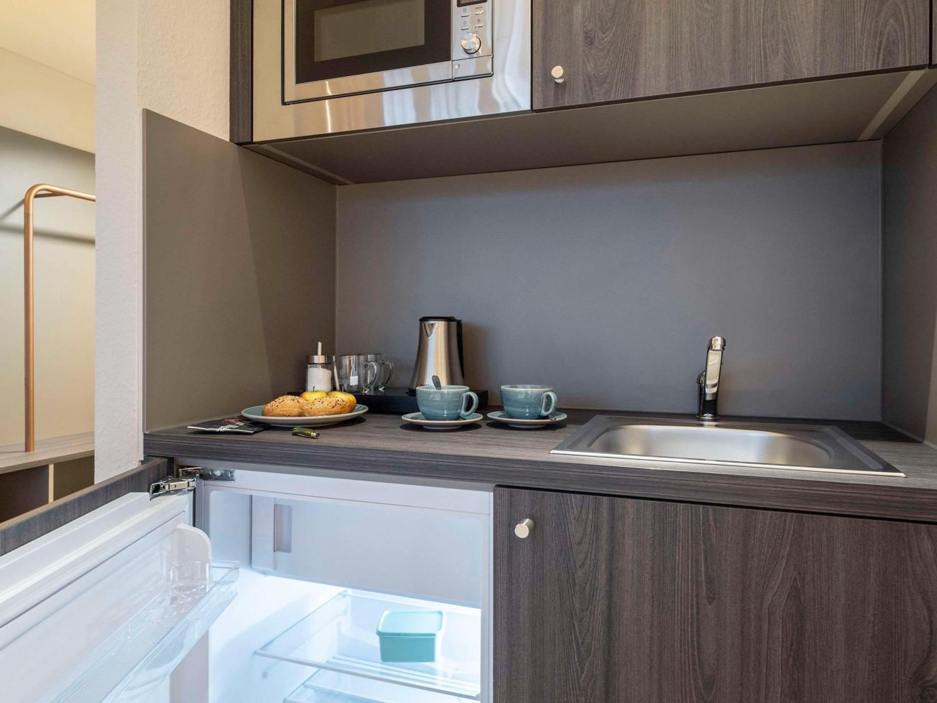 Renovated Studio with Double Bed