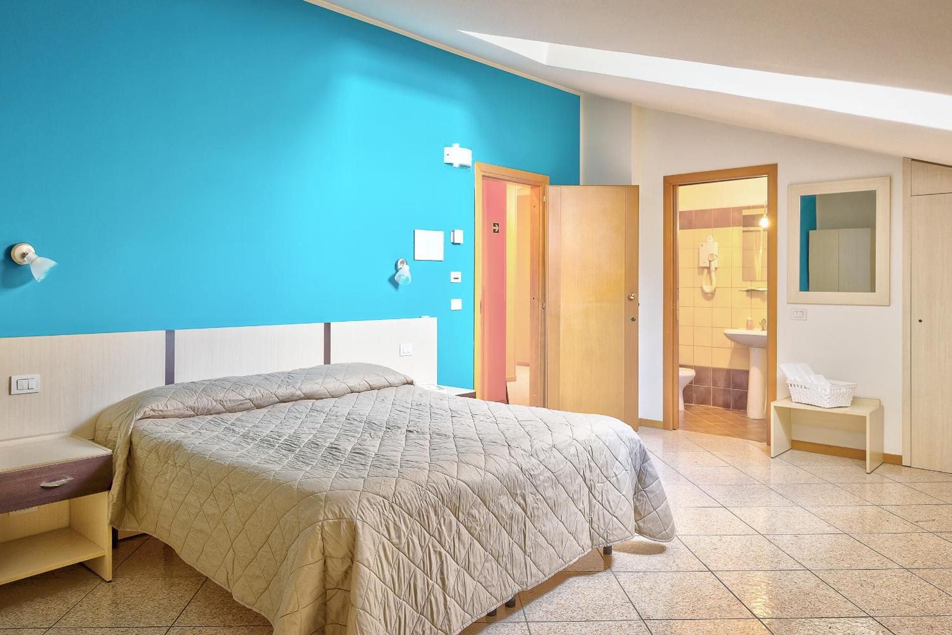 Basic Triple Room