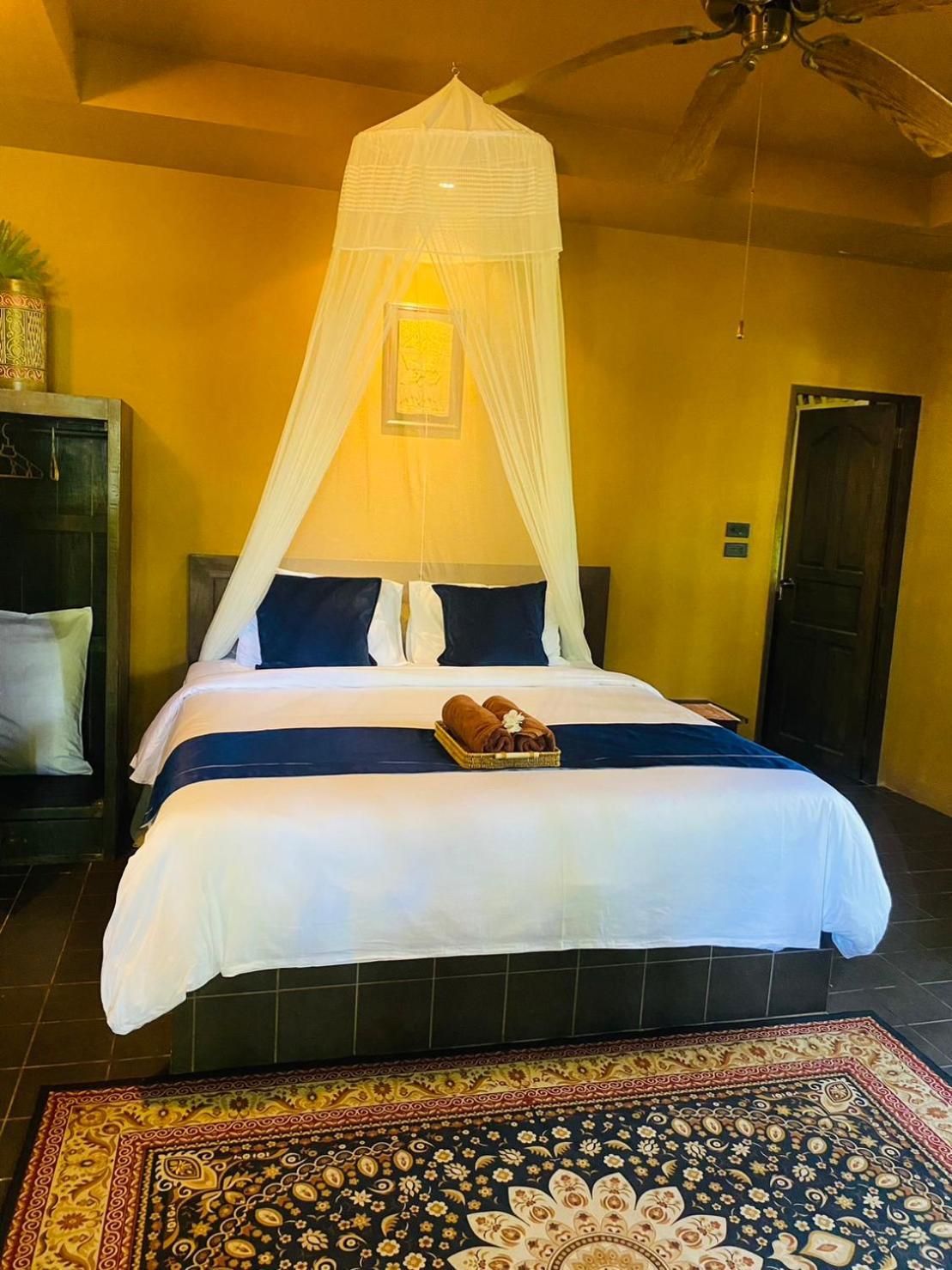 Deluxe Bungalow
