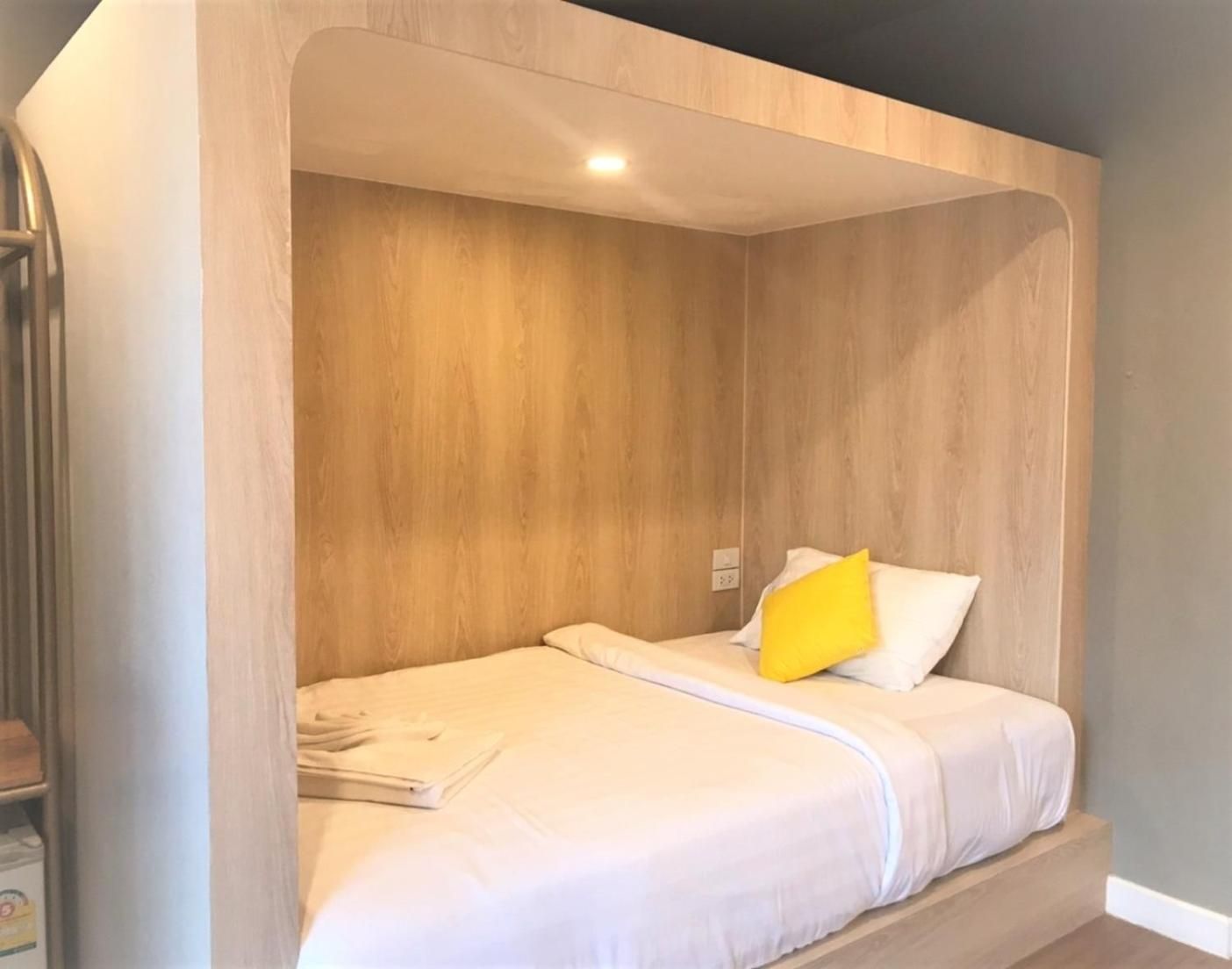 Deluxe Double or Twin Room with Balcony