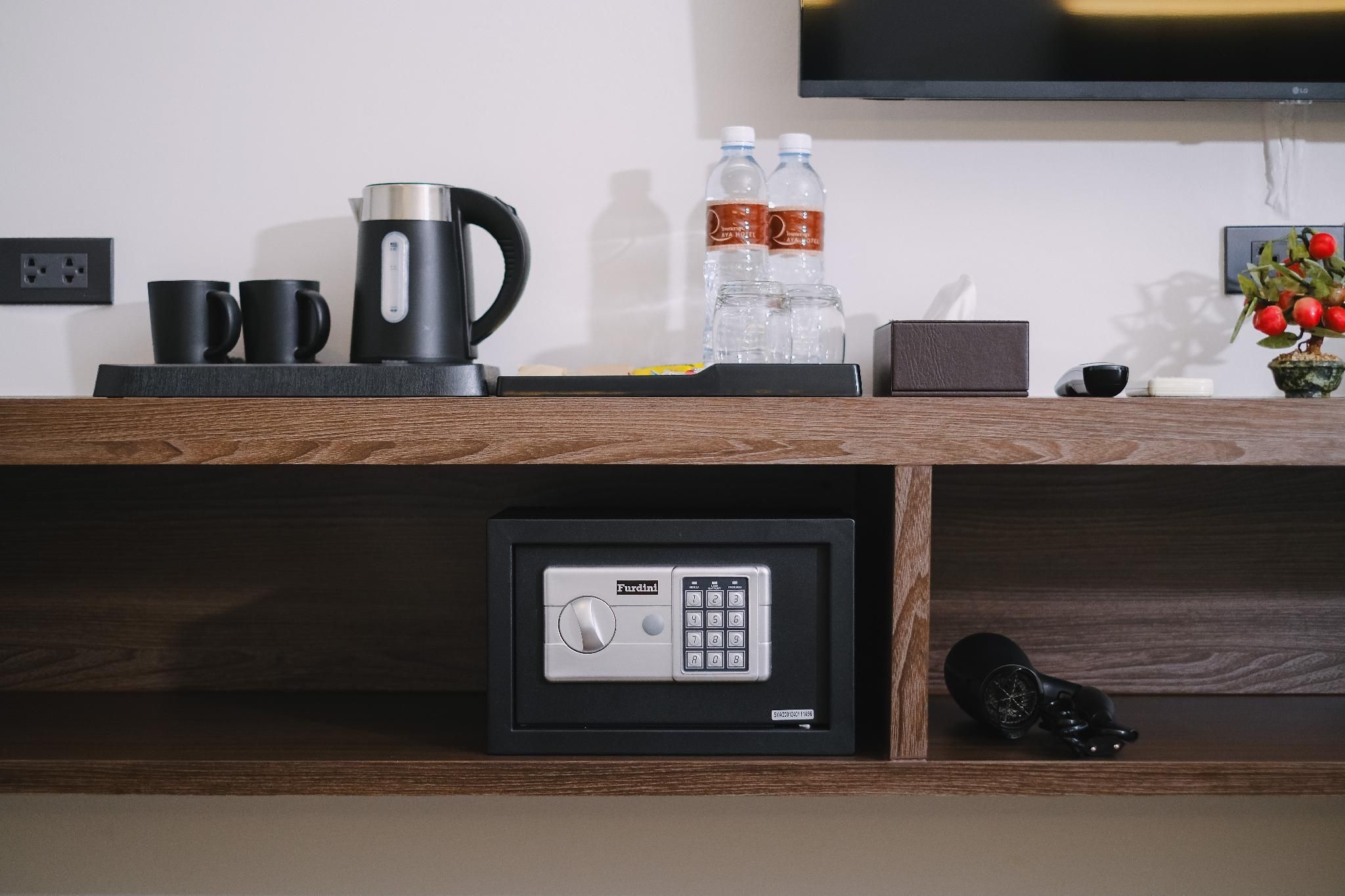 amenity (guest room)