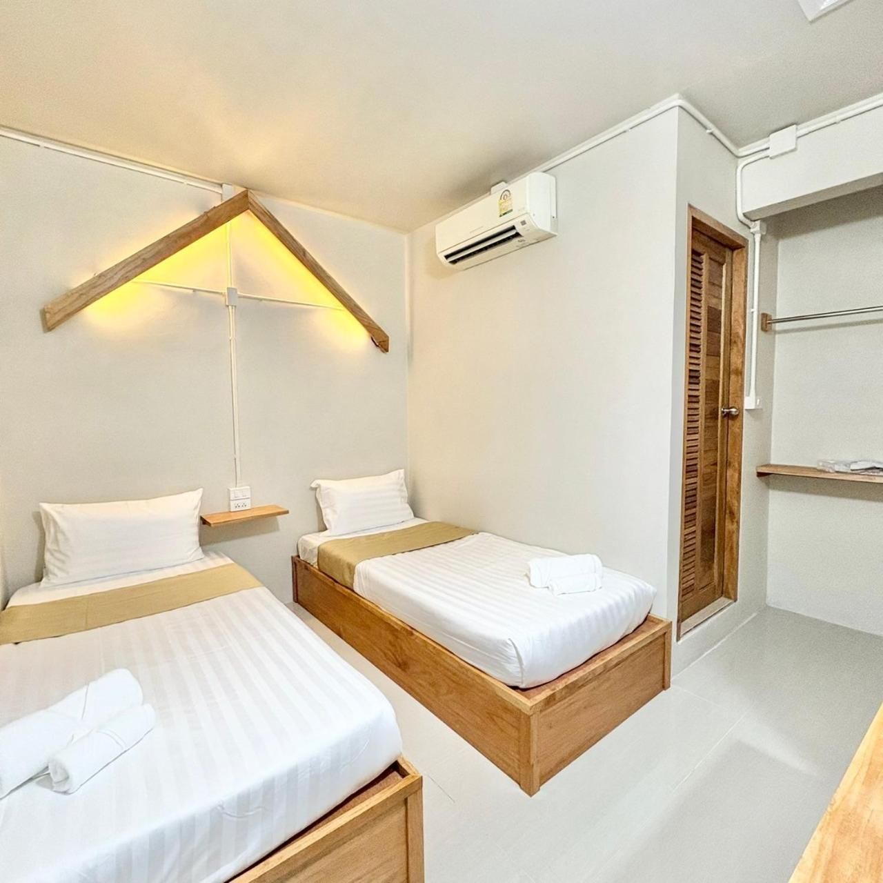 Small Twin Room No Window