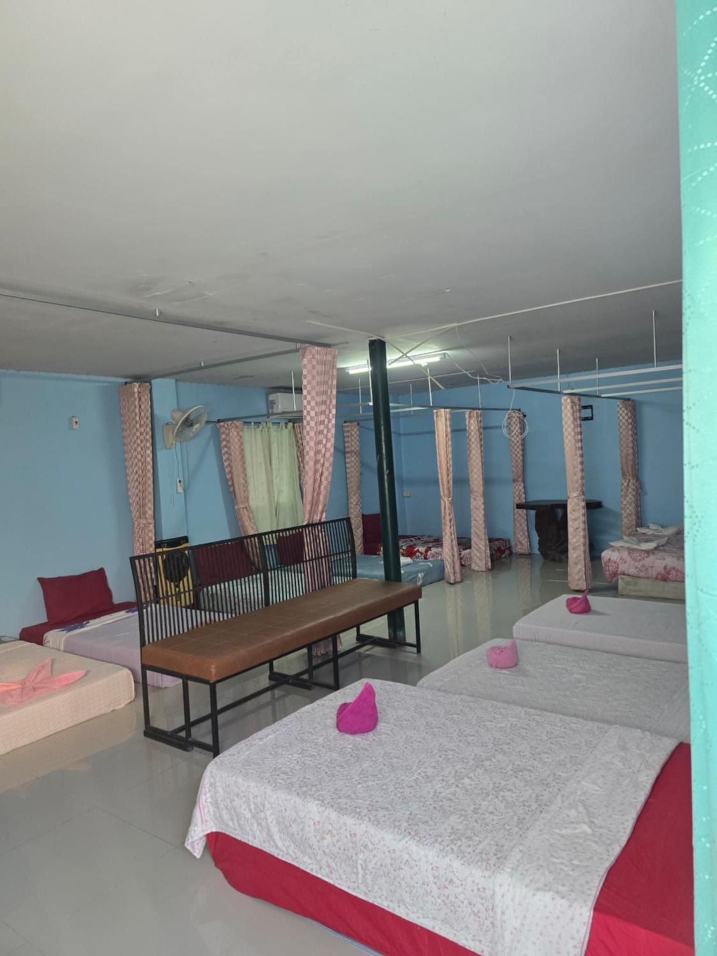 10-Bed Mixed Dormitory Room