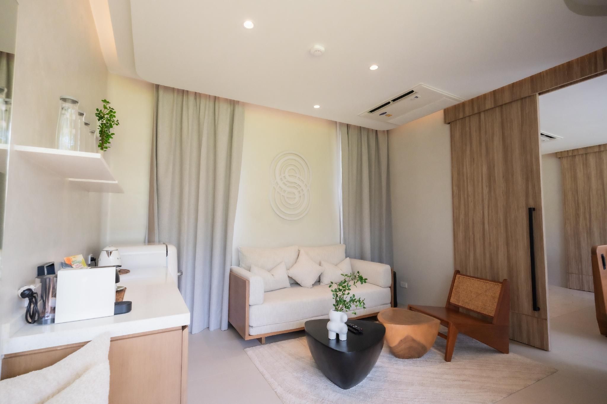 1 Bedroom King Suite