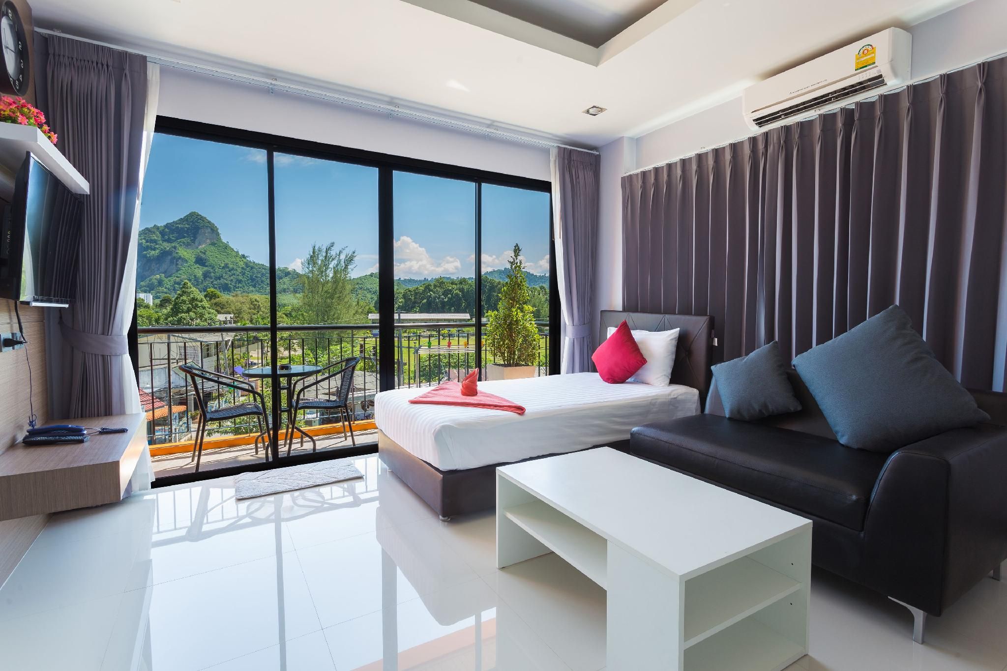 Grand Deluxe Suite