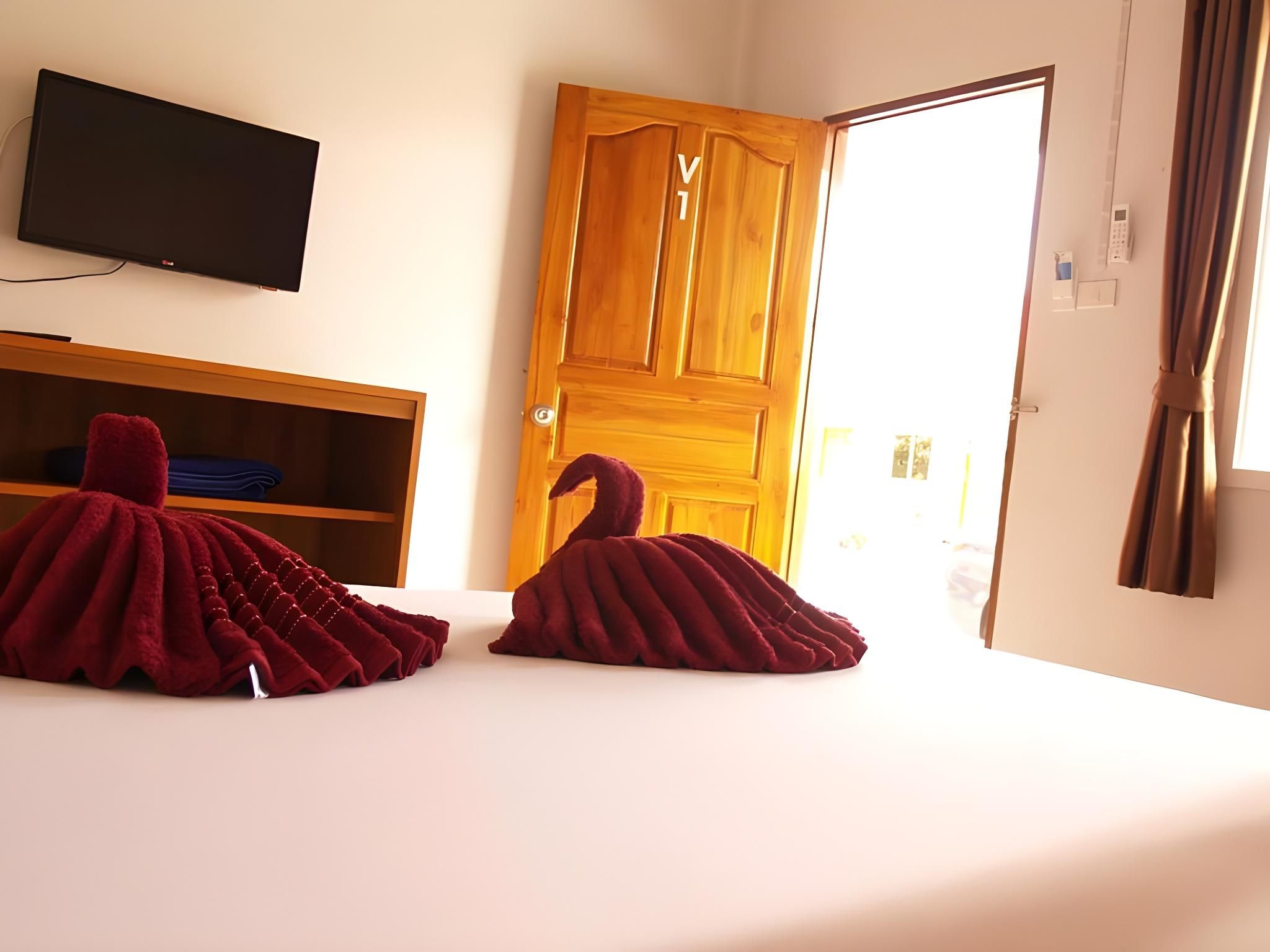 Superior V Room