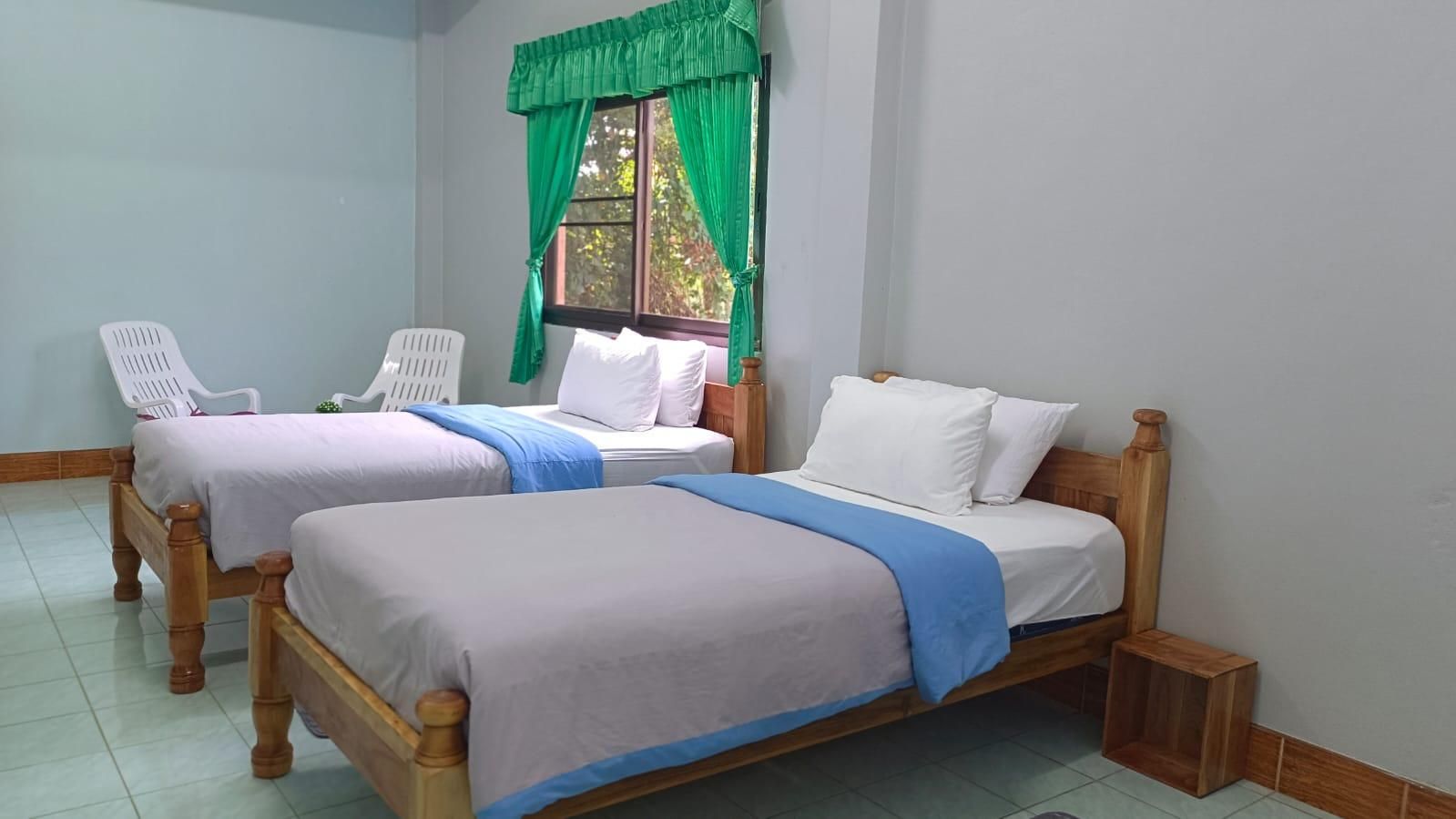 Twin - Non Air-Conditioning