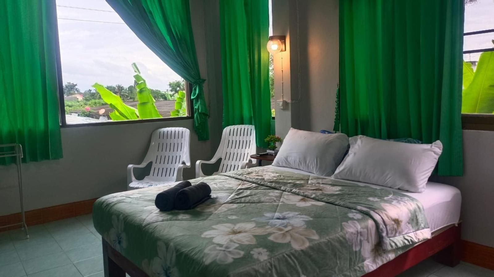 Mountain View Hostel Krabi -  Krabi Airport Hotels Double Room with Garden View and Fan Only - Air conditioning with Surcharge 2
