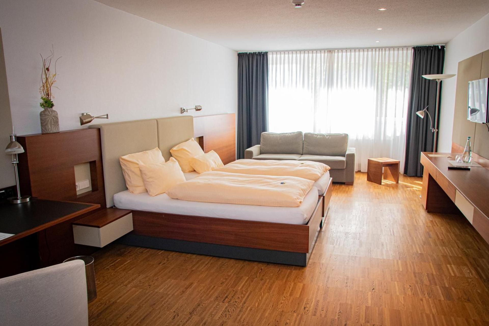Large Double Room
