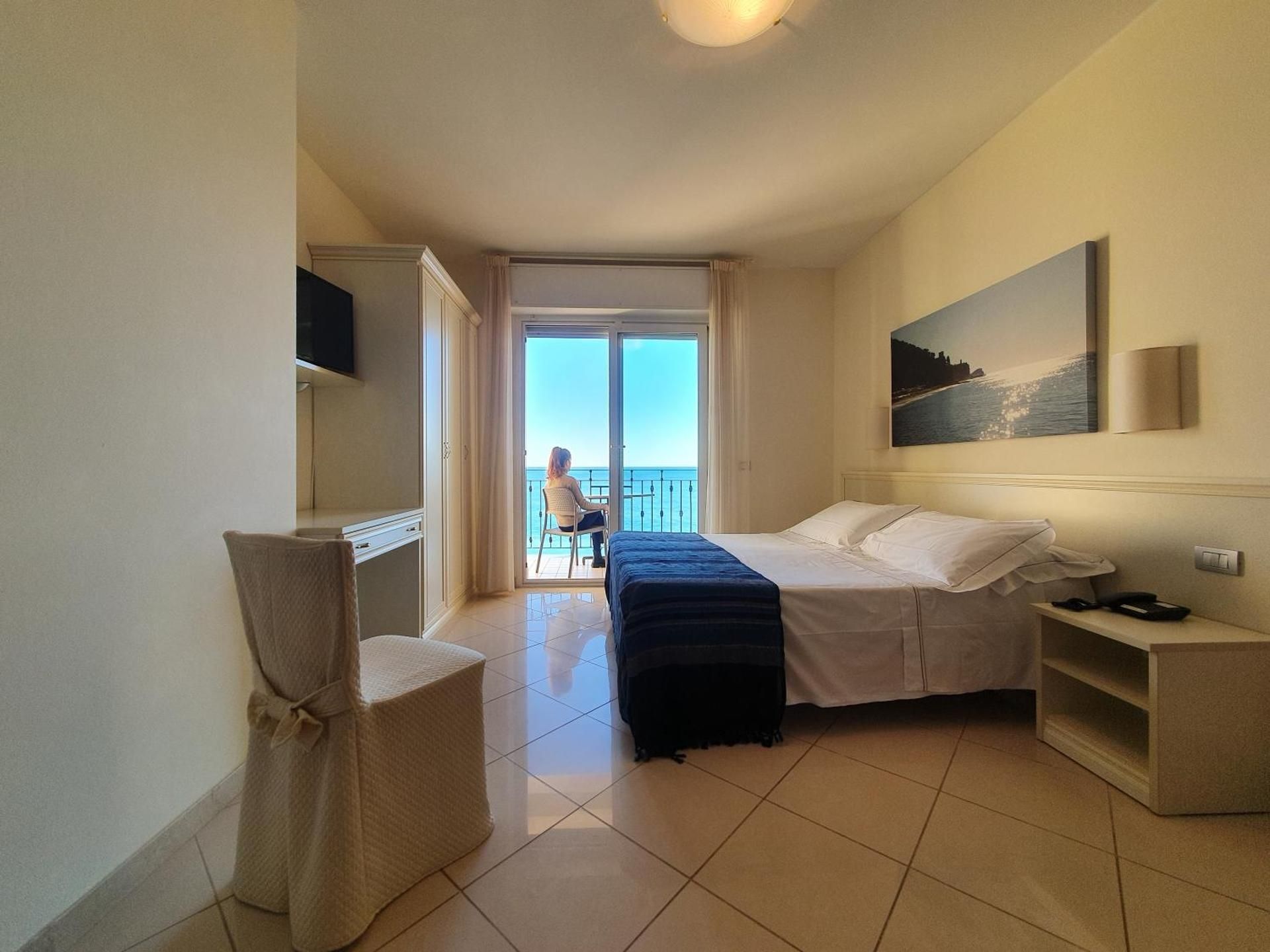 Lido Resort Studio with Balcony and Sea View