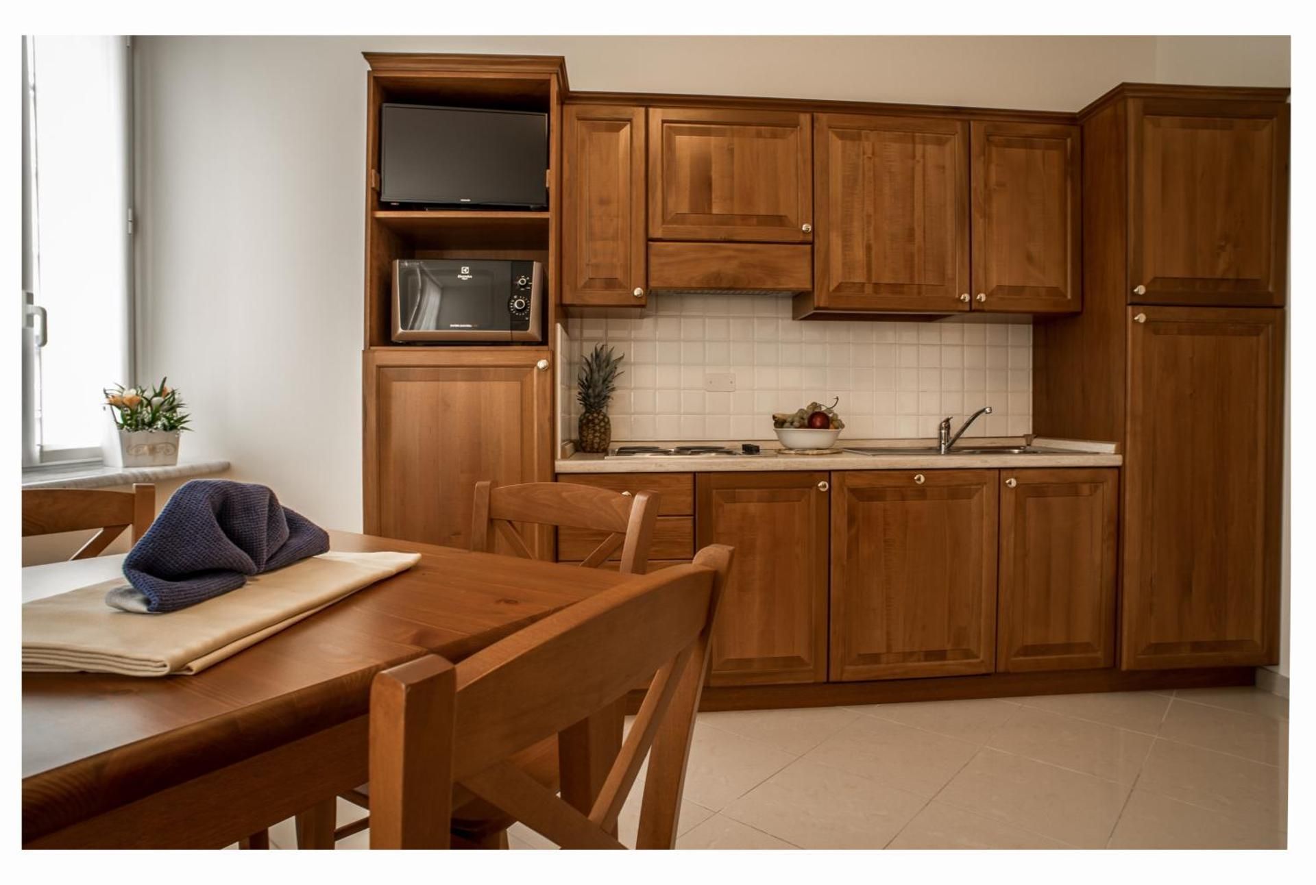 Superior One-Bedroom Apartment with Partial/Side Sea View