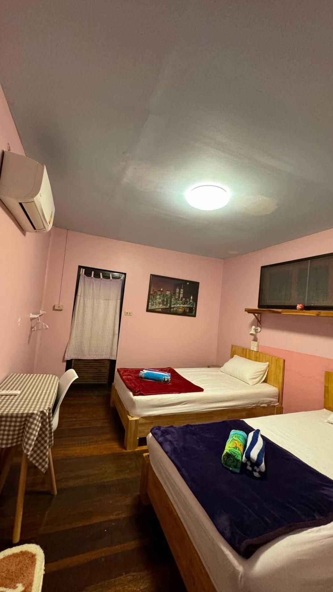 Standard Twin Shared Facilities