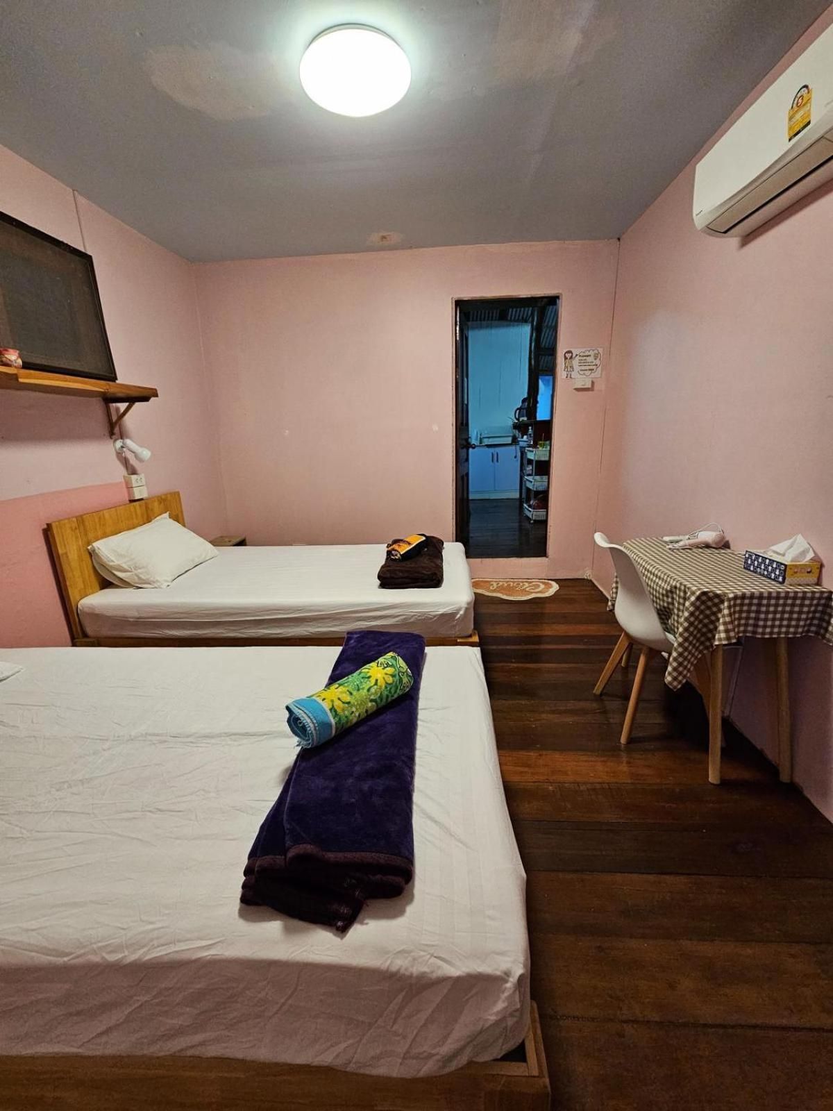 Standard Twin Shared Facilities