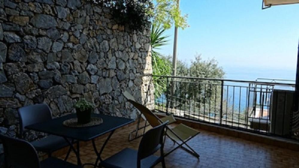 Triple Room with Balcony