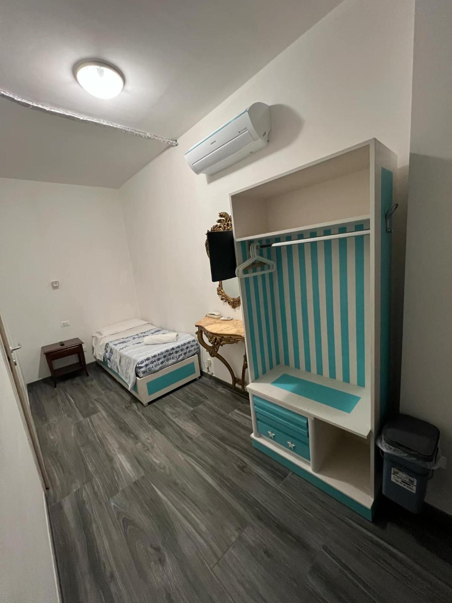 Single Room