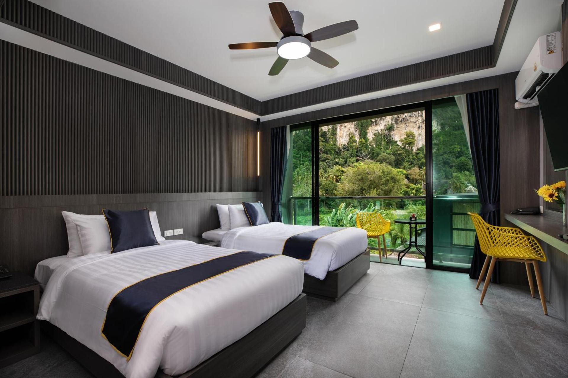 Premier Triple Cliff View