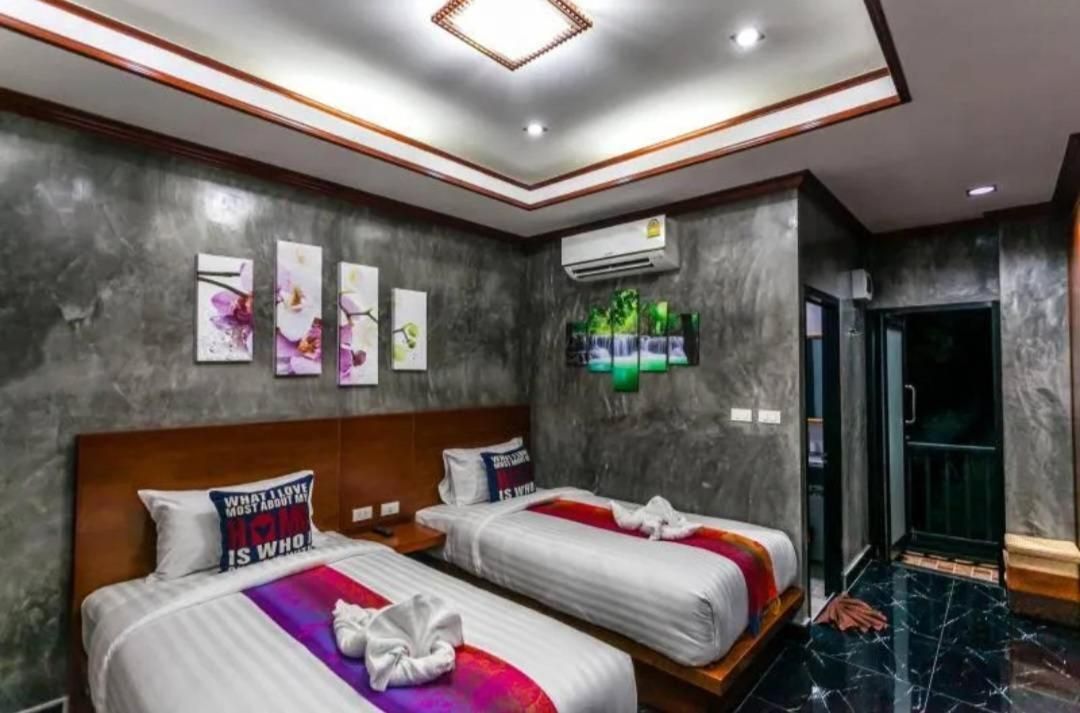 Twin Room with Pool View