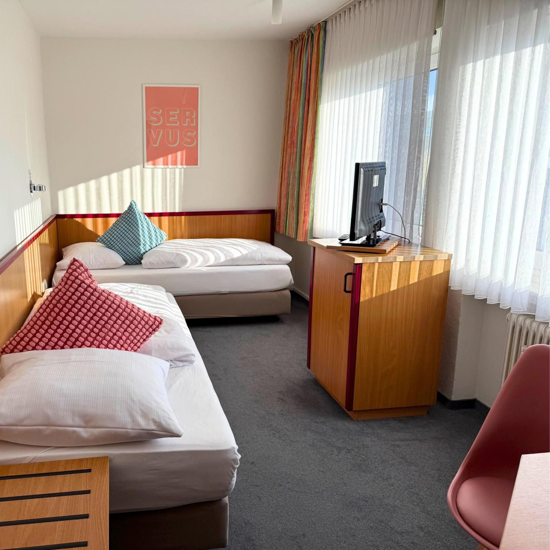 Standard Twin Room