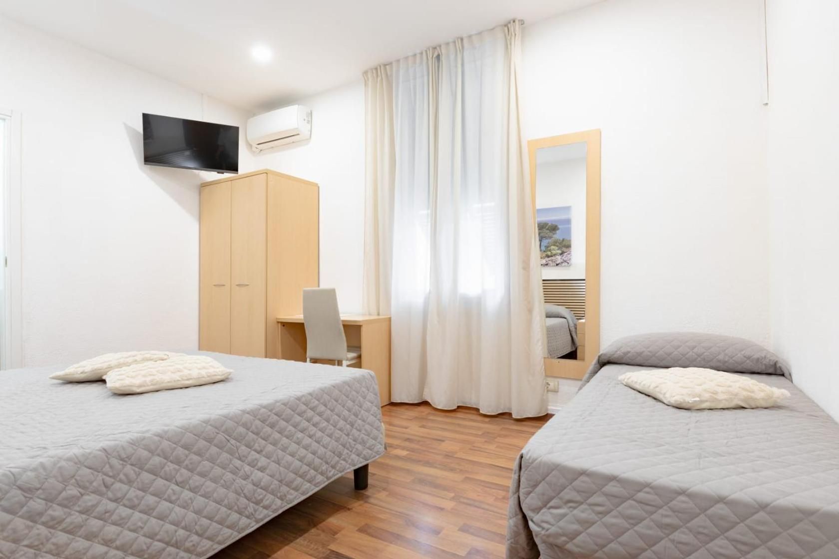 Triple Room