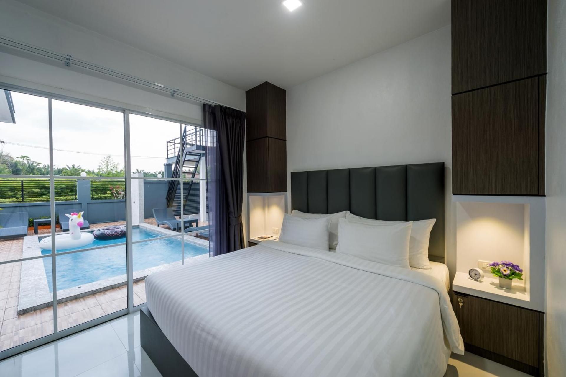 Lark Pool Villa Aonang Krabi Villa with Private Pool