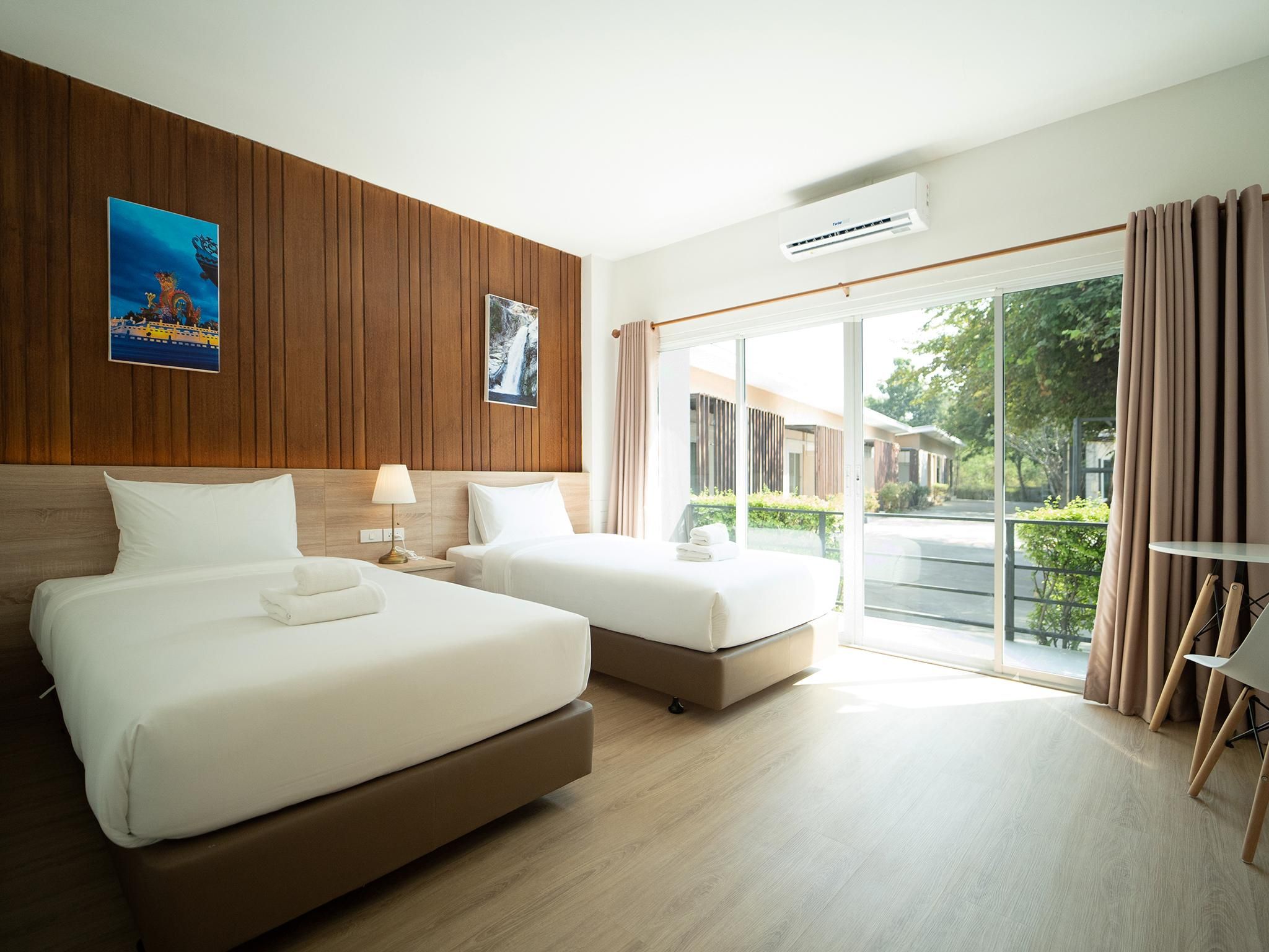 B2 Nakhon Sawan Boutique & Budget Hotel  Superior Room
