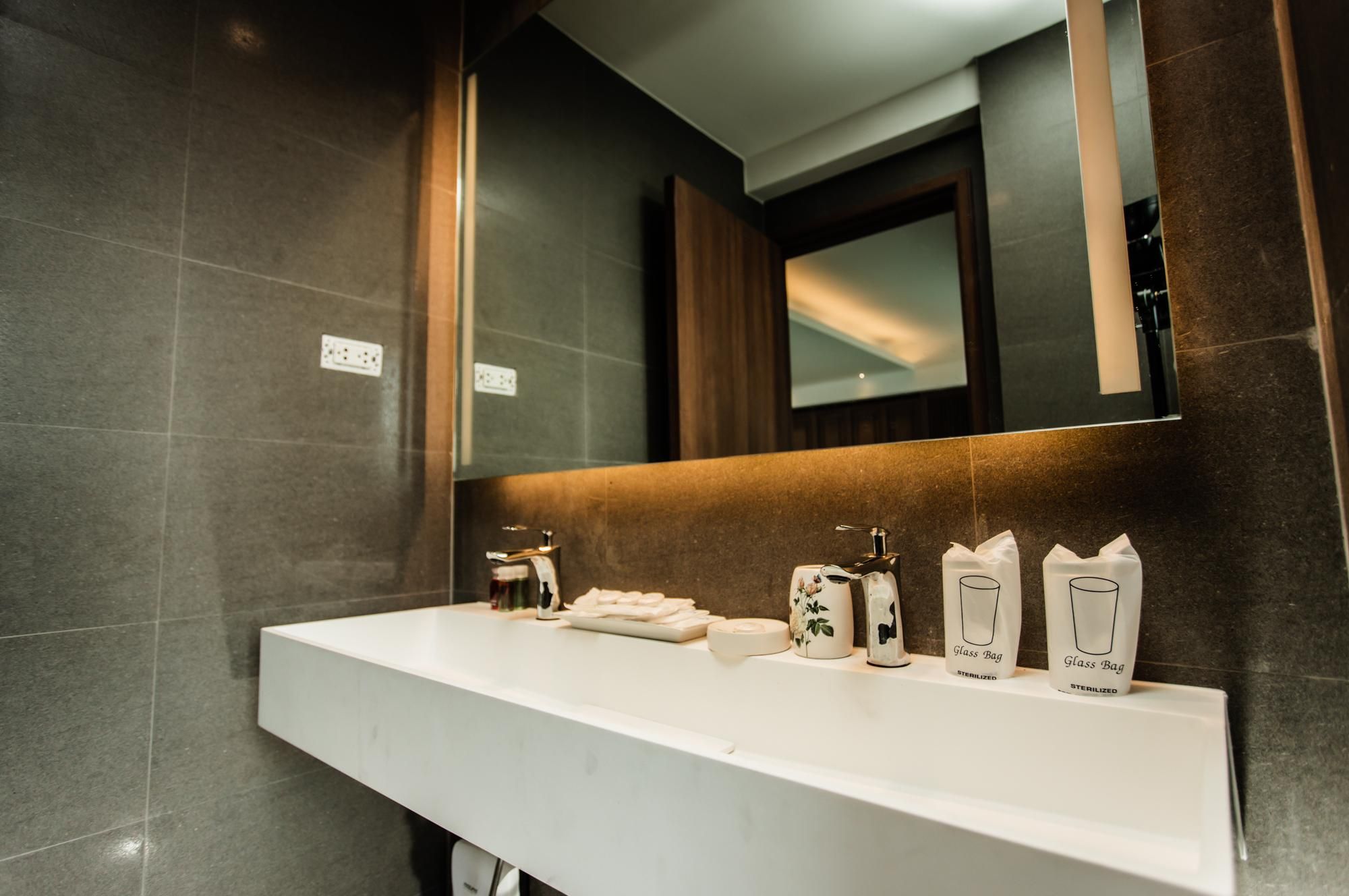 Bonito Chinos Hotel Suite King Non-Smoking 2