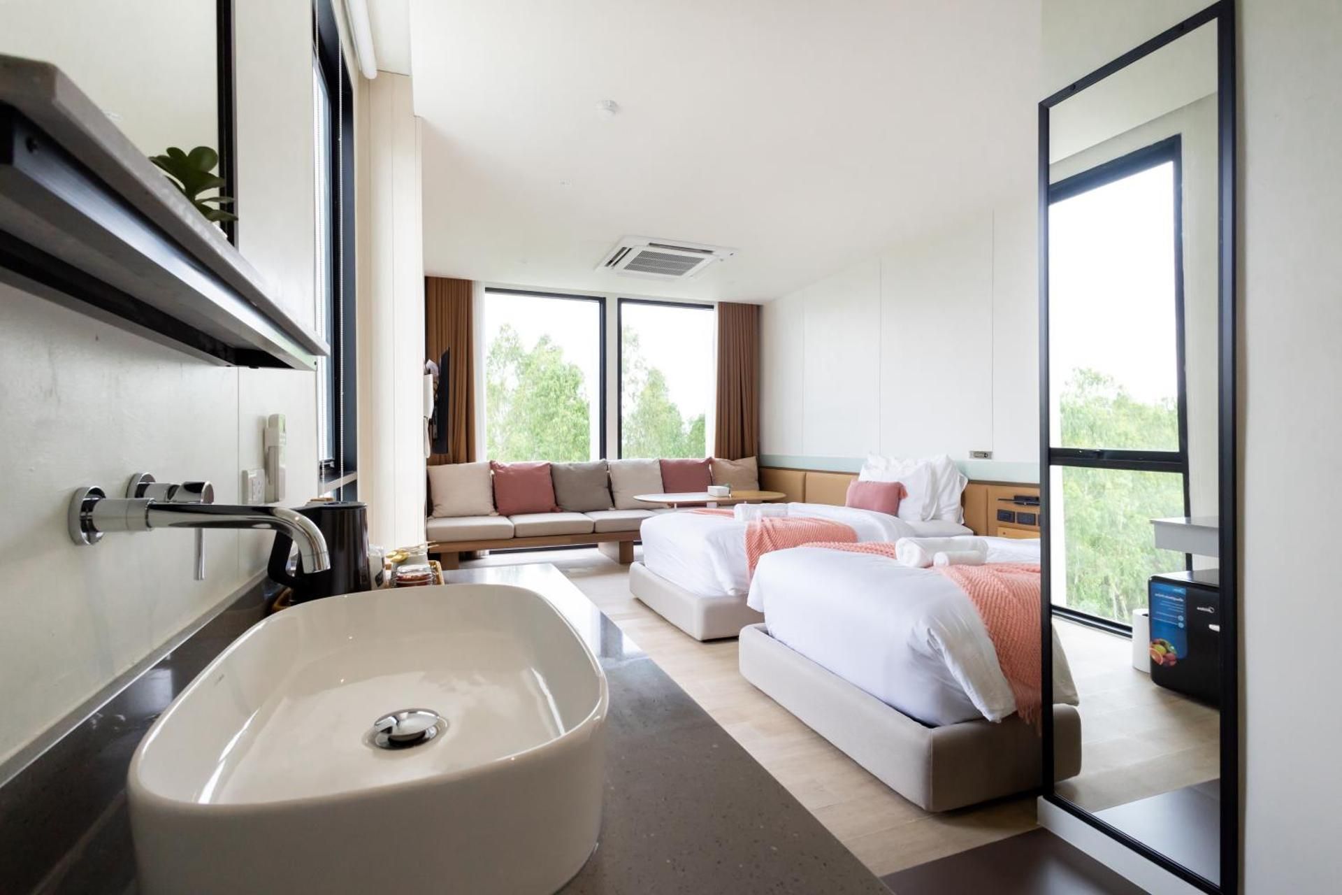 GOOD Nakhonsawan Hotel Deluxe Twin Room 2