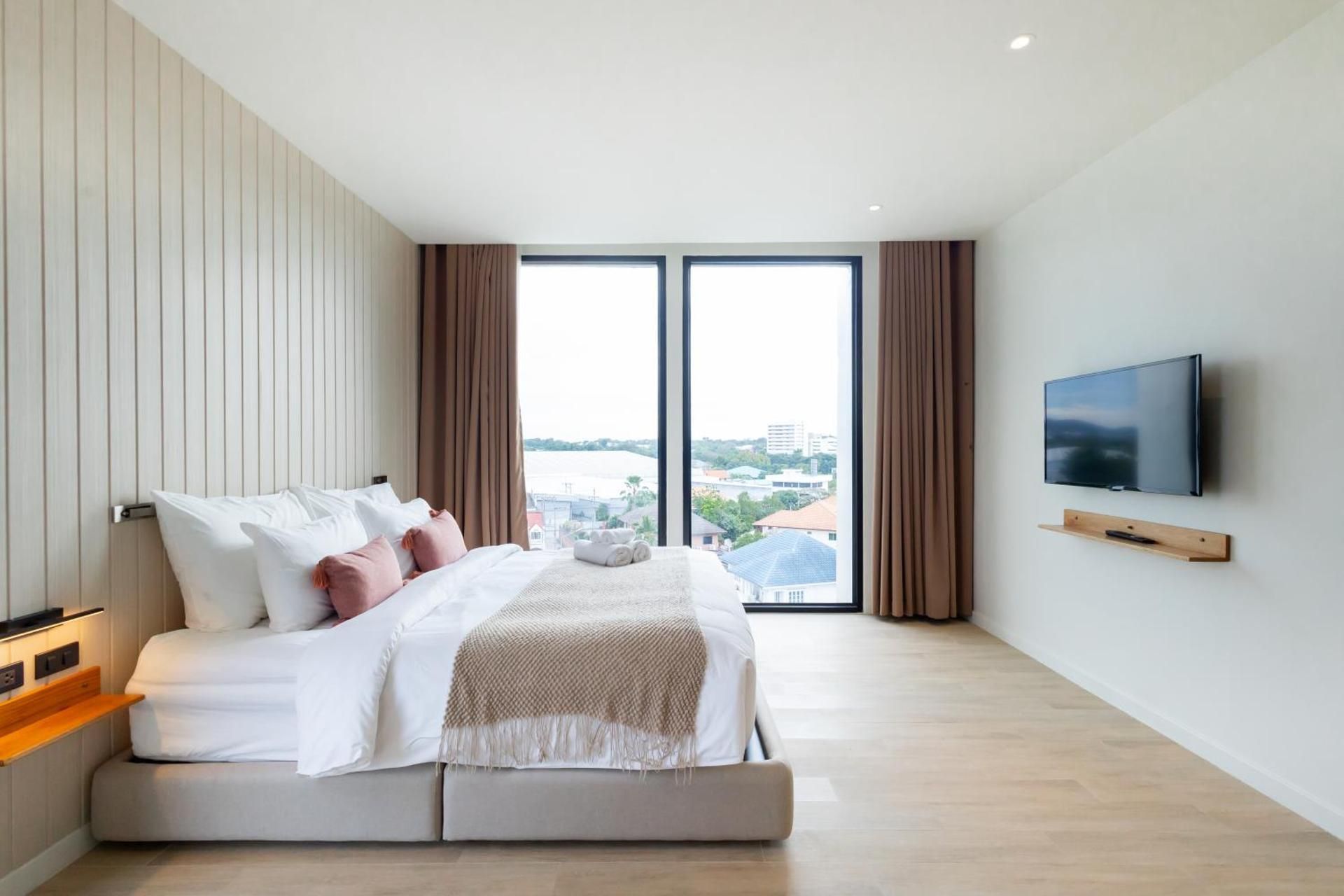 GOOD Nakhonsawan Hotel Villa with Private Pool