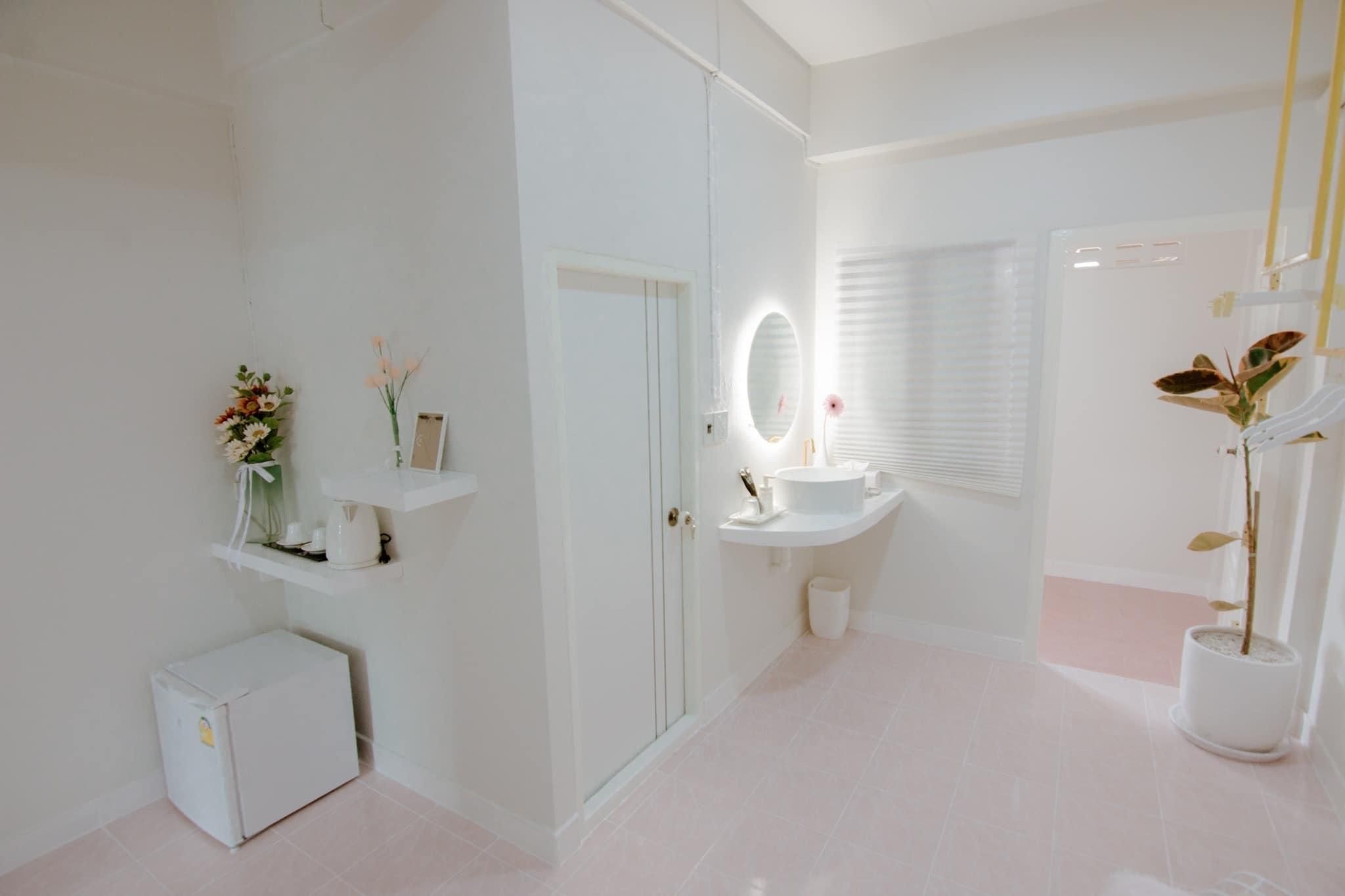 Standard Room -- 1 Bed