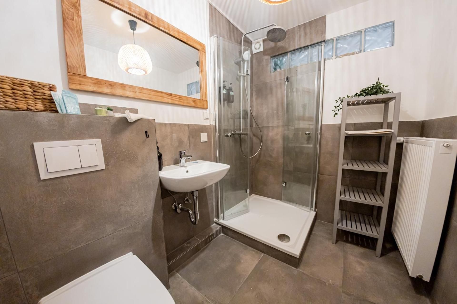 Three-Bedroom Apartment with Balcony