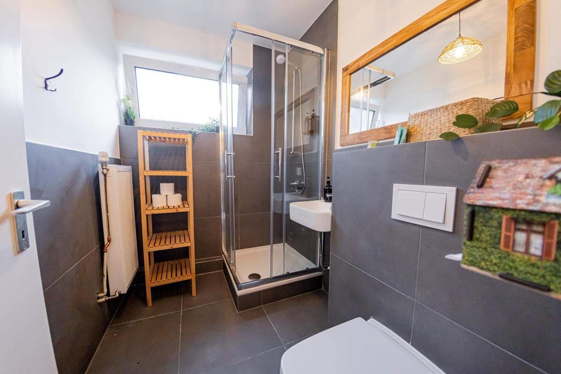 One-Bedroom Apartment with Terrace