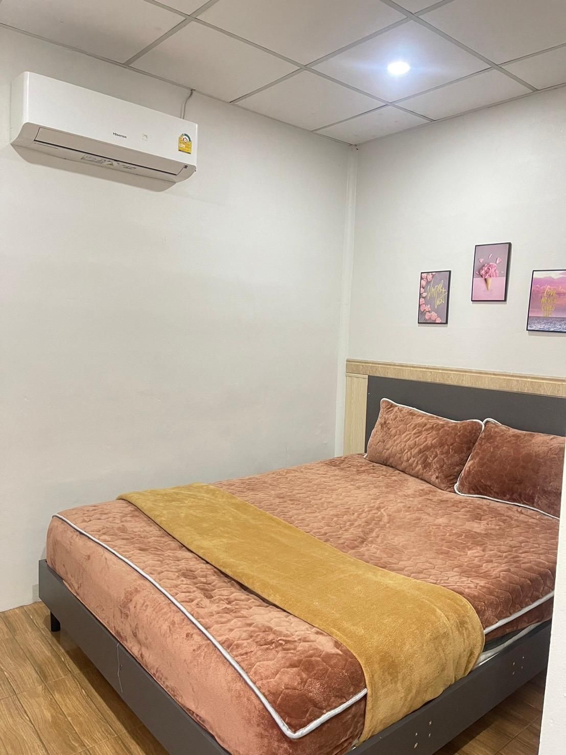 Standard - 1 Bed Double Non-Smoking